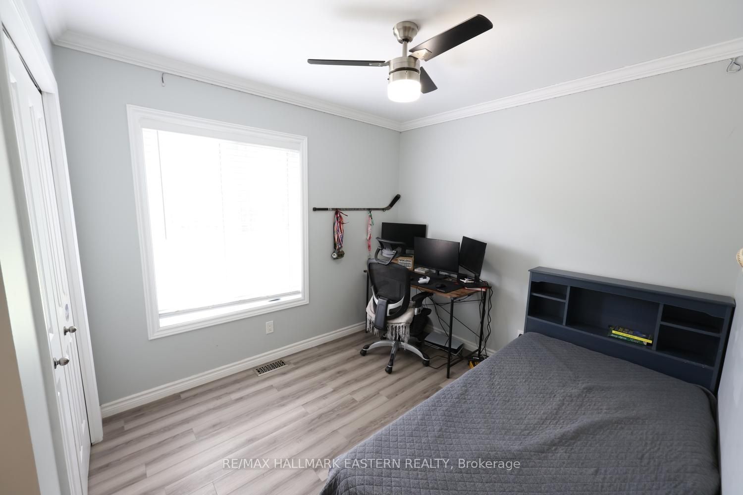 639 8th Line S Property Photo 29