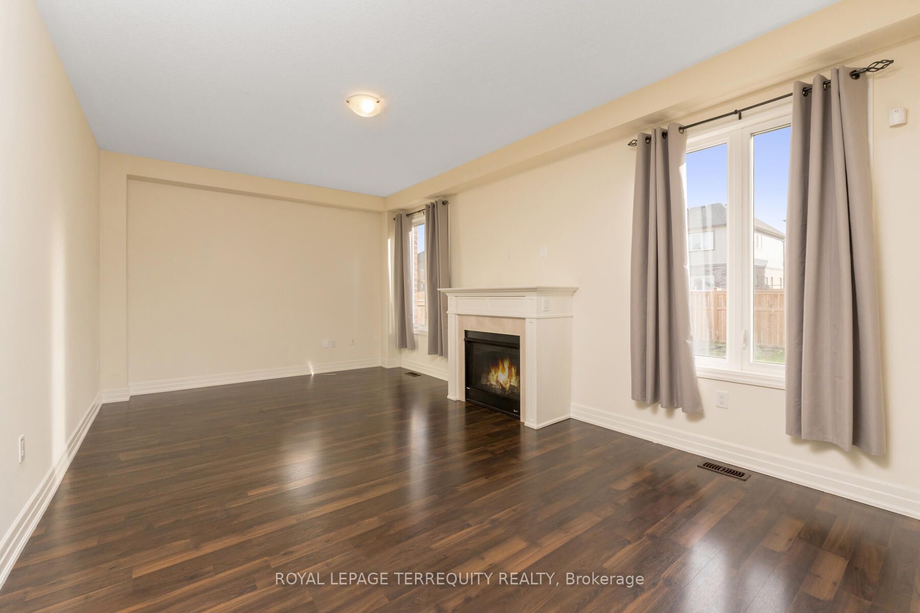 4516 Eclipse Way Property Photo 9