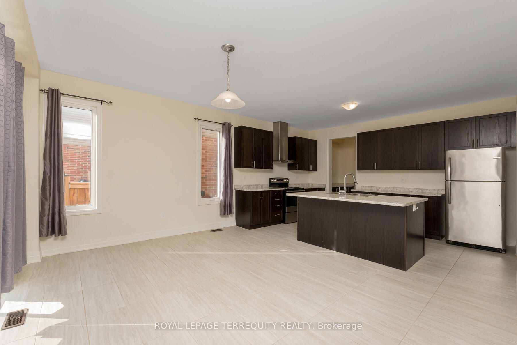 4516 Eclipse Way Property Photo 12