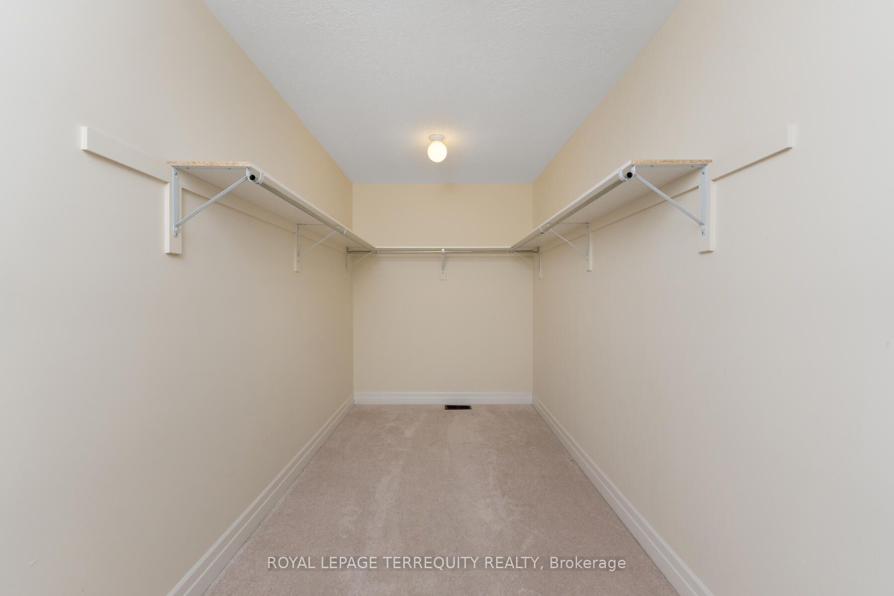 4516 Eclipse Way Property Photo 21