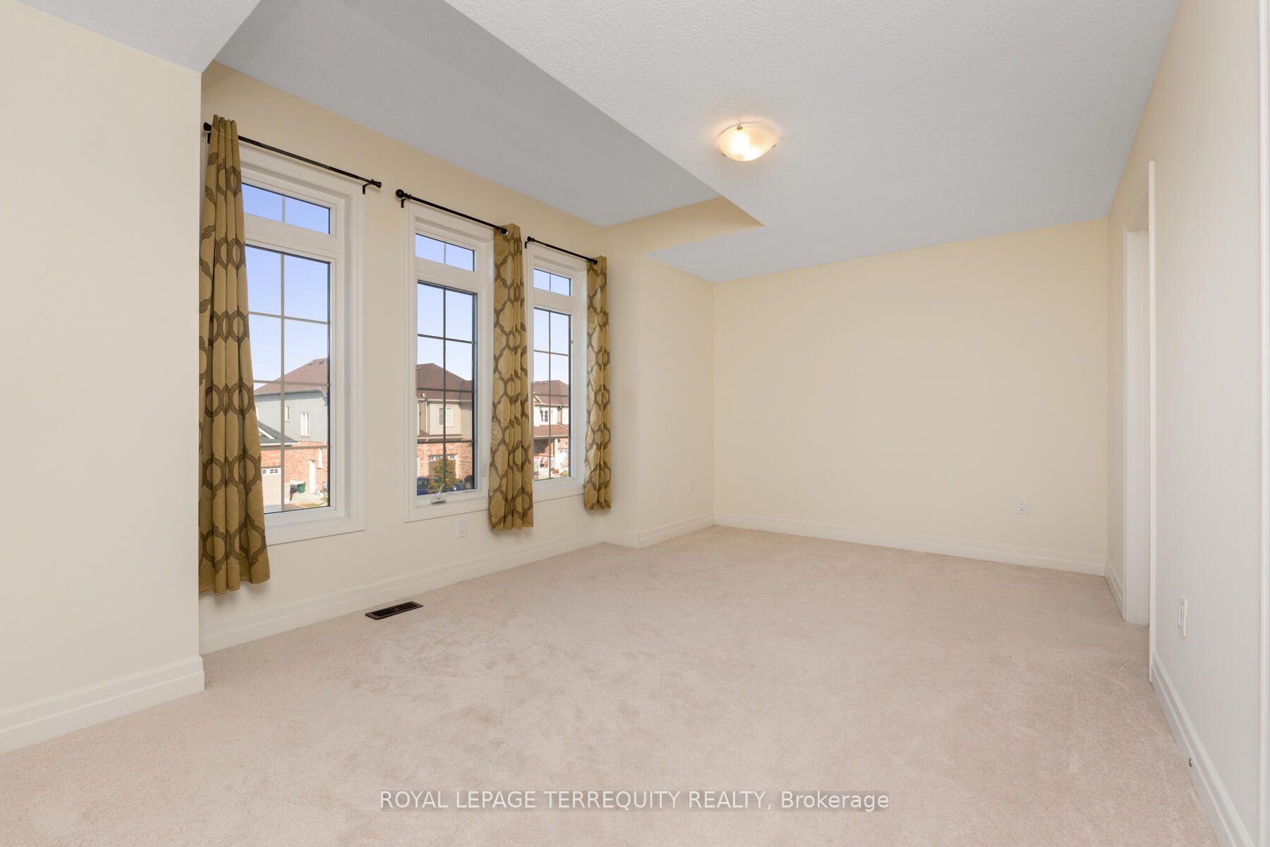 4516 Eclipse Way Property Photo 27