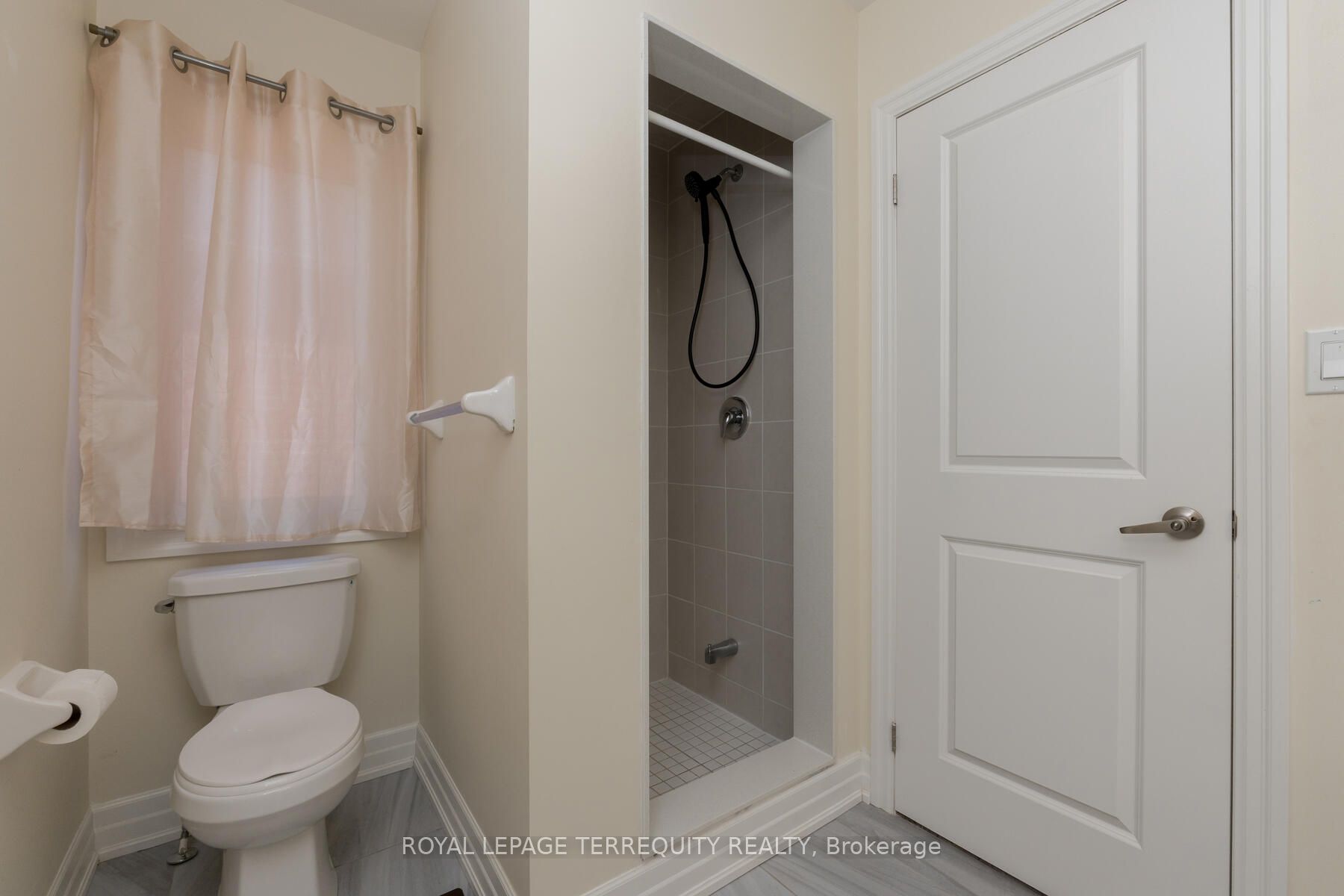4516 Eclipse Way Property Photo 29