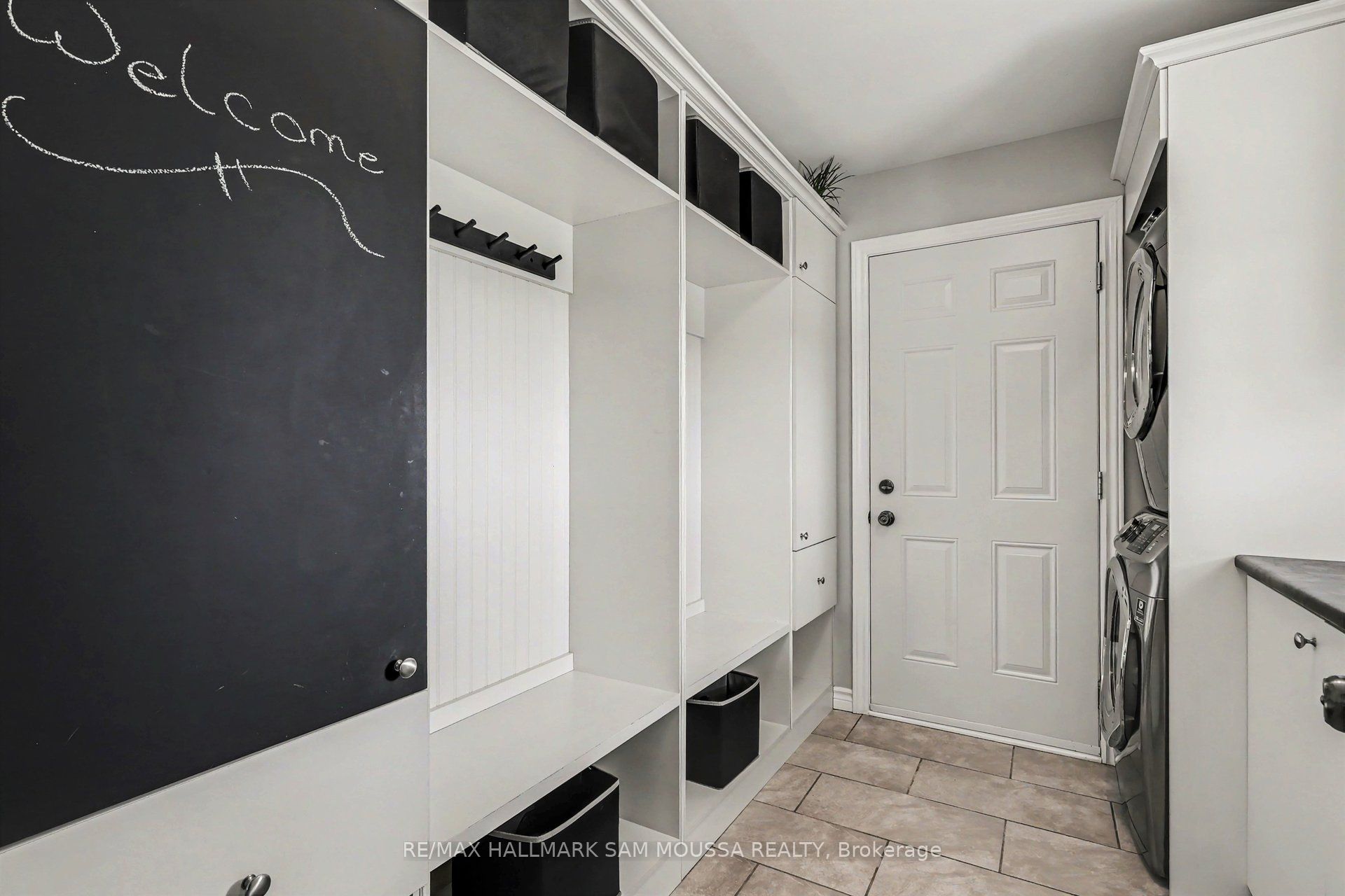 105 Danika Street Property Photo 19