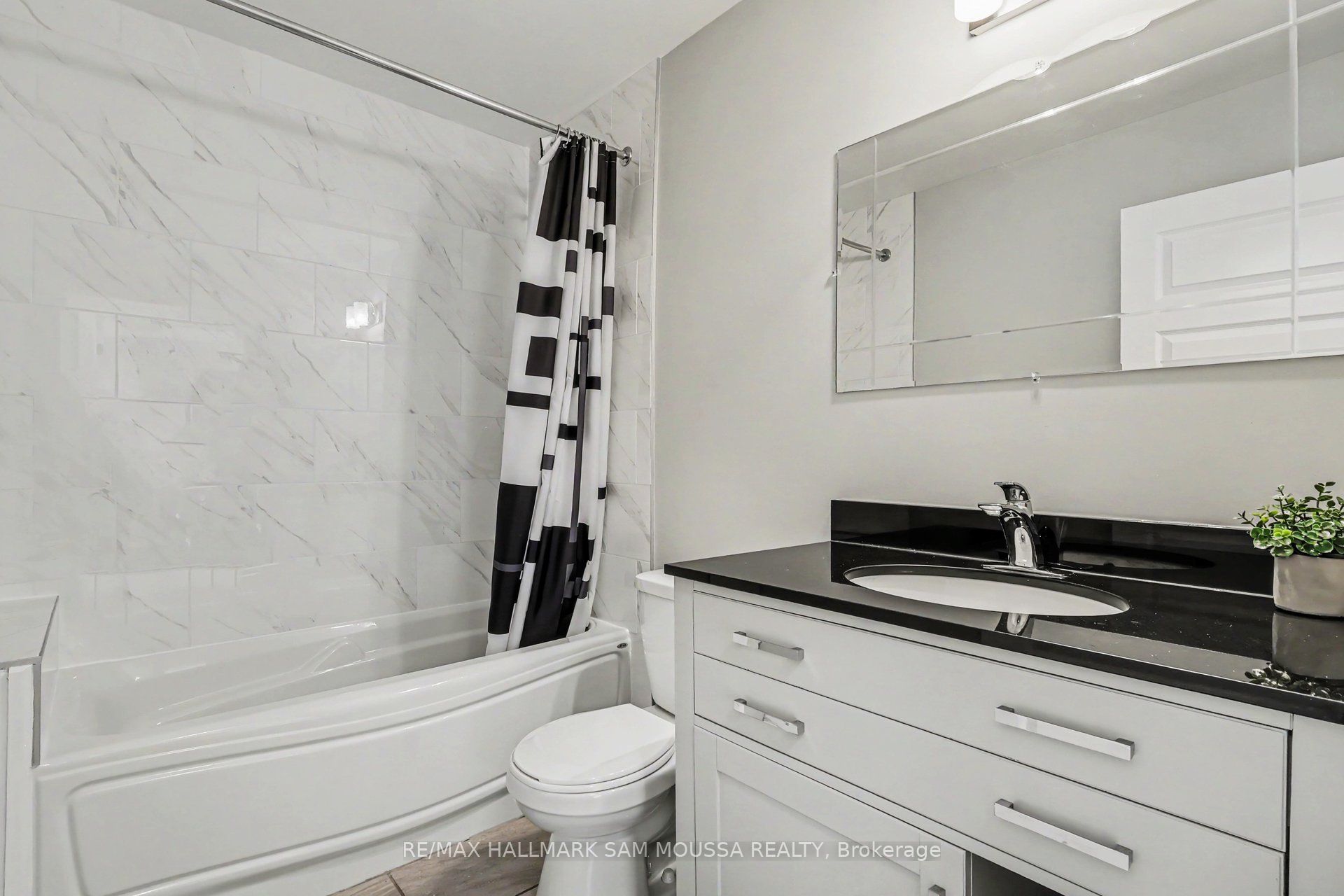105 Danika Street Property Photo 27