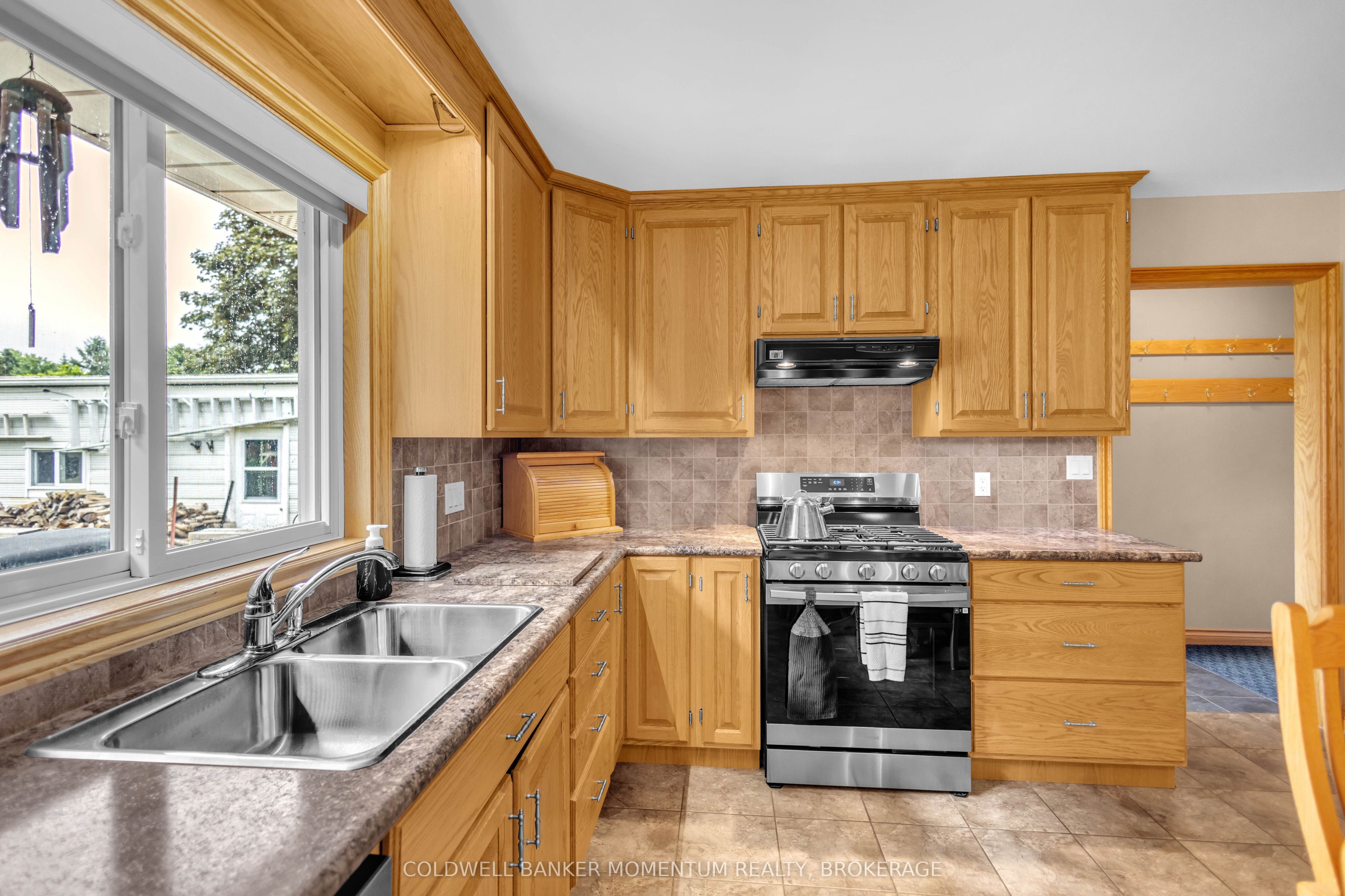 40 Murray Street E Property Photo 13