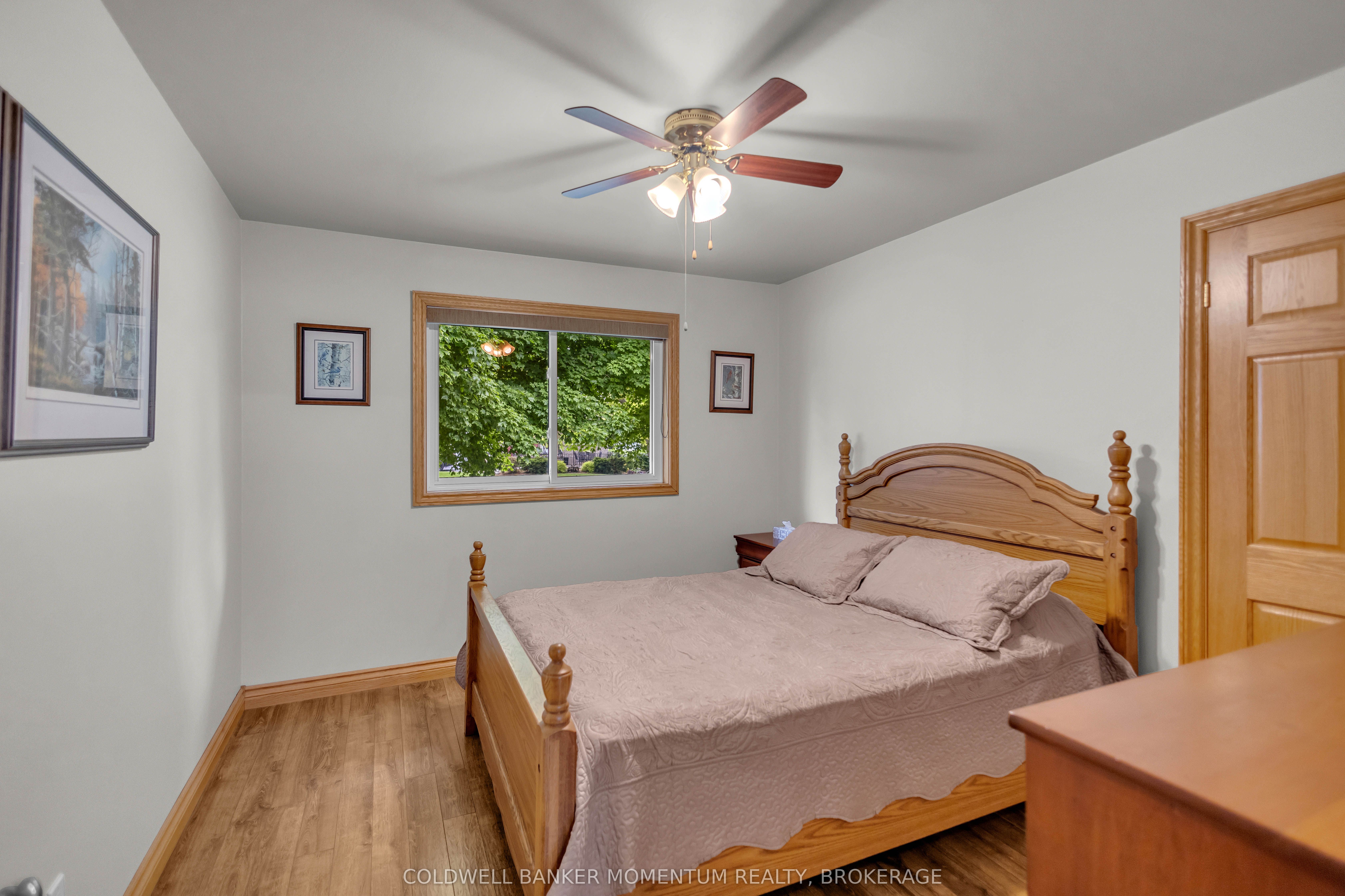 40 Murray Street E Property Photo 19