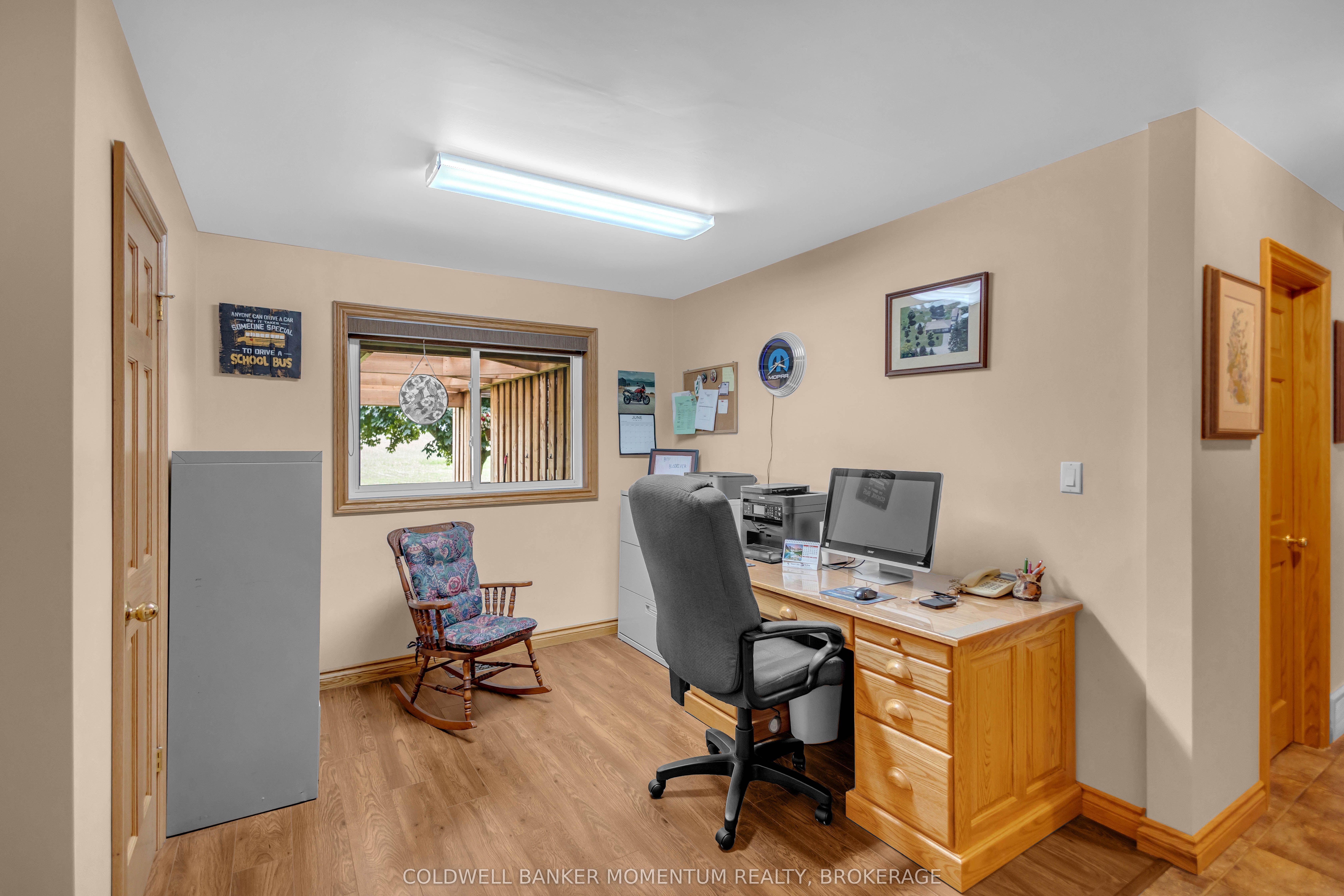 40 Murray Street E Property Photo 22