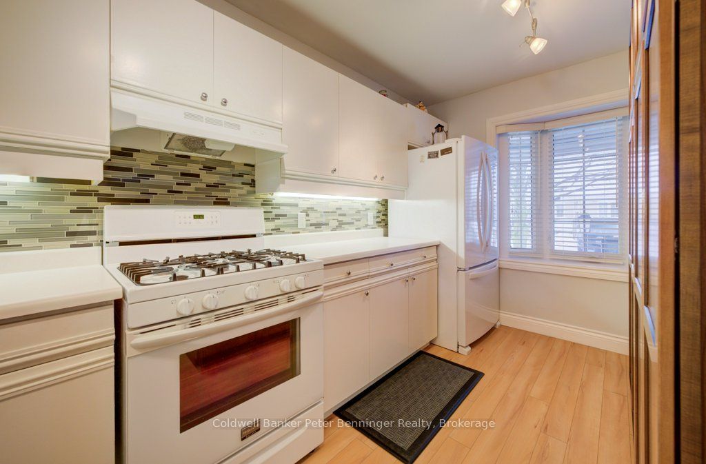 874 Arlington Street 16 Property Photo 10