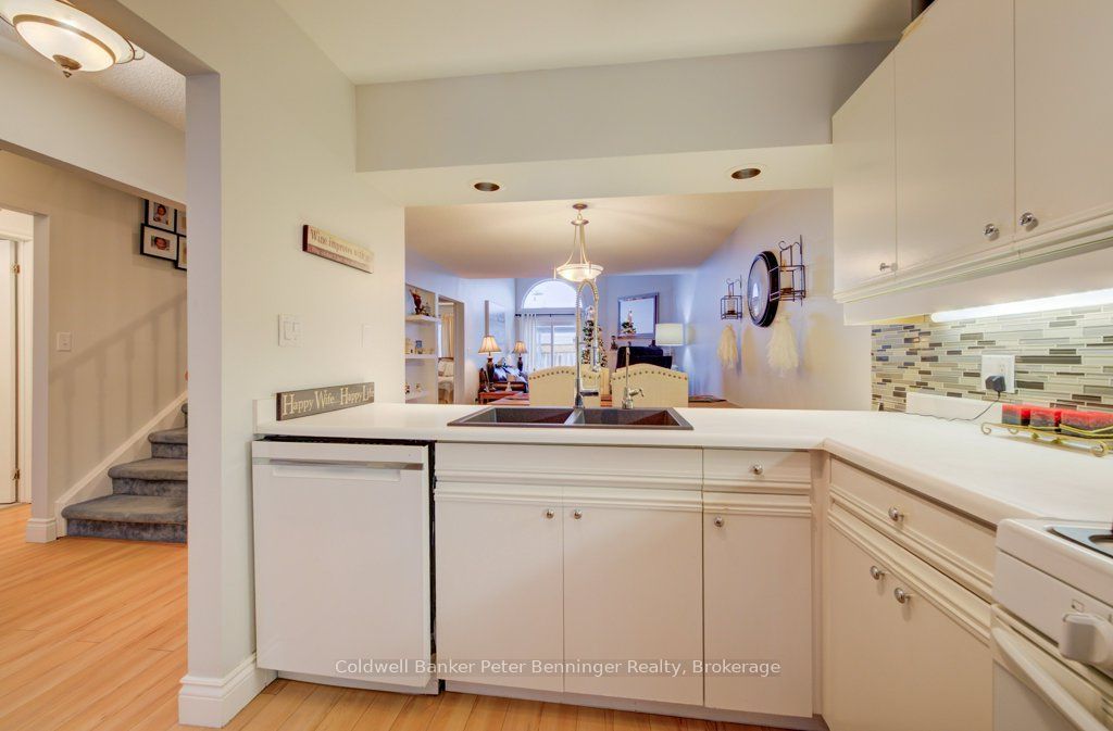 874 Arlington Street 16 Property Photo 13