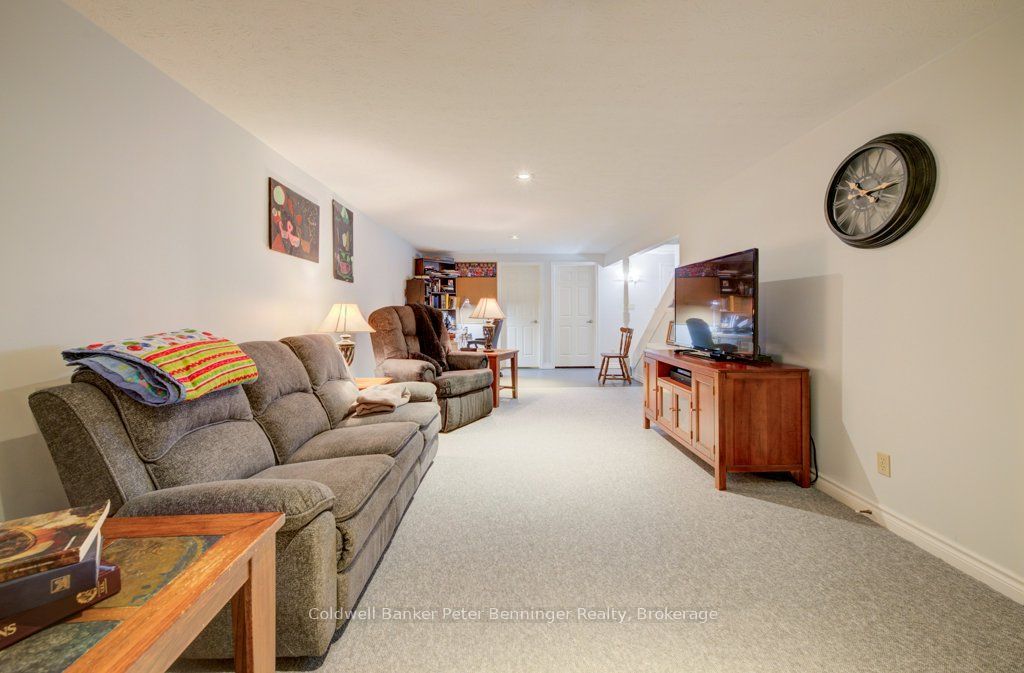 874 Arlington Street 16 Property Photo 29