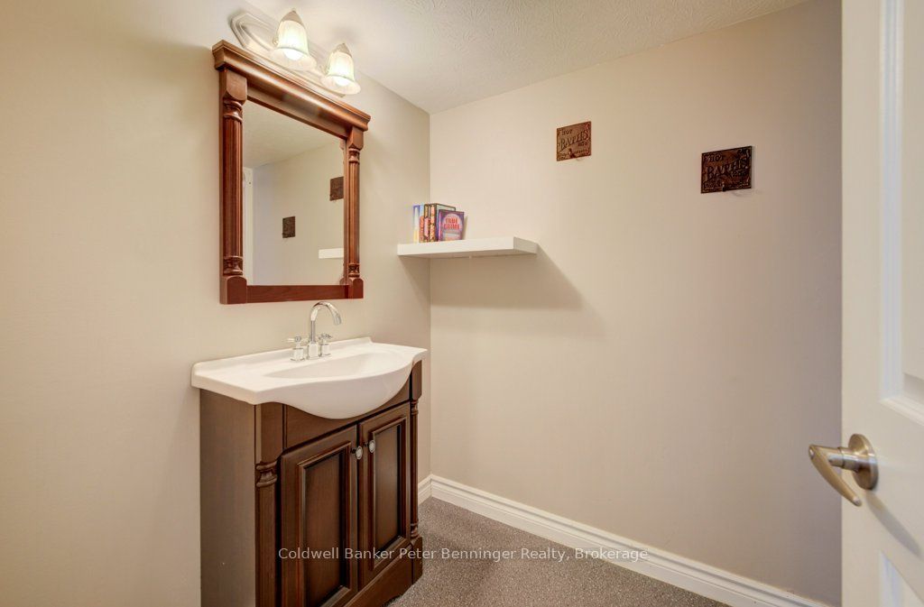 874 Arlington Street 16 Property Photo 31