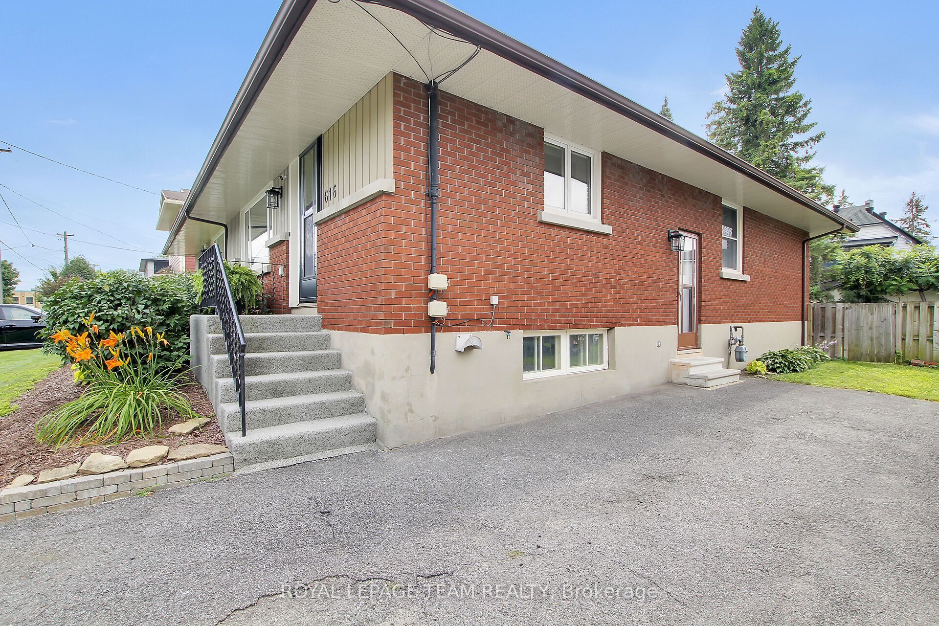 616 Westview Avenue Property Photo 3
