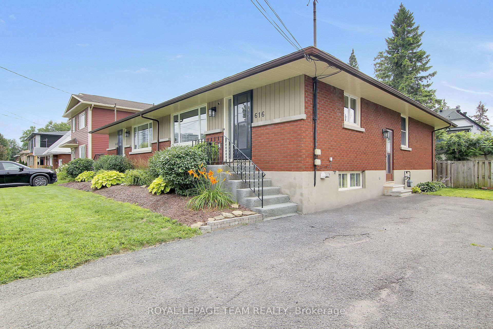 616 Westview Avenue Property Photo 4
