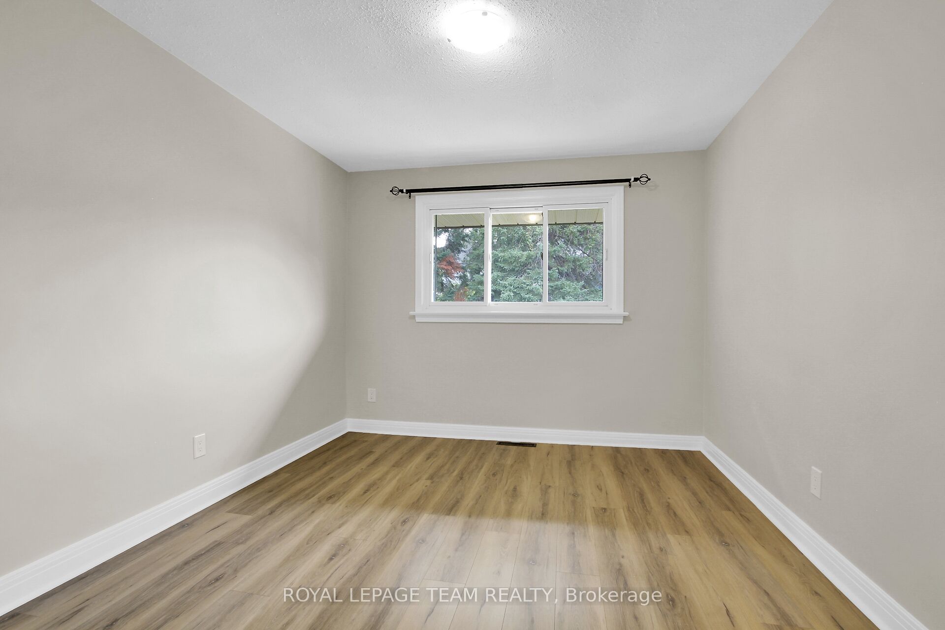 616 Westview Avenue Property Photo 32