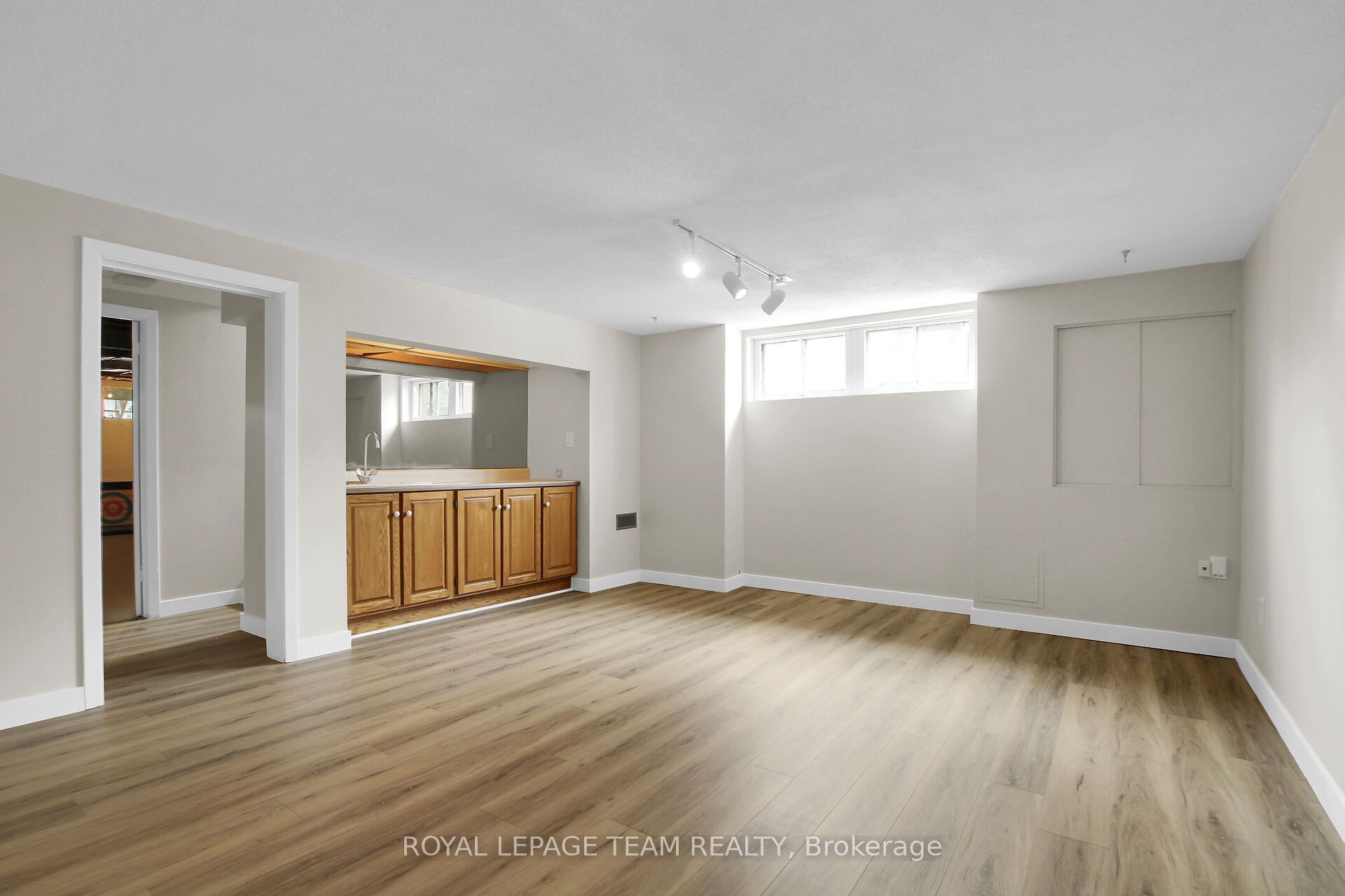 616 Westview Avenue Property Photo 35