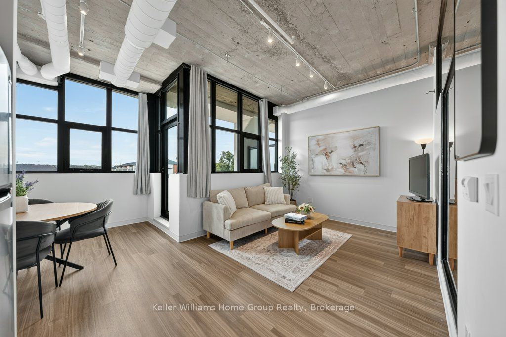 120 Huron Street 304