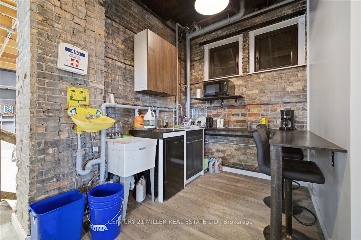 11 Wadsworth Street Property Photo 13