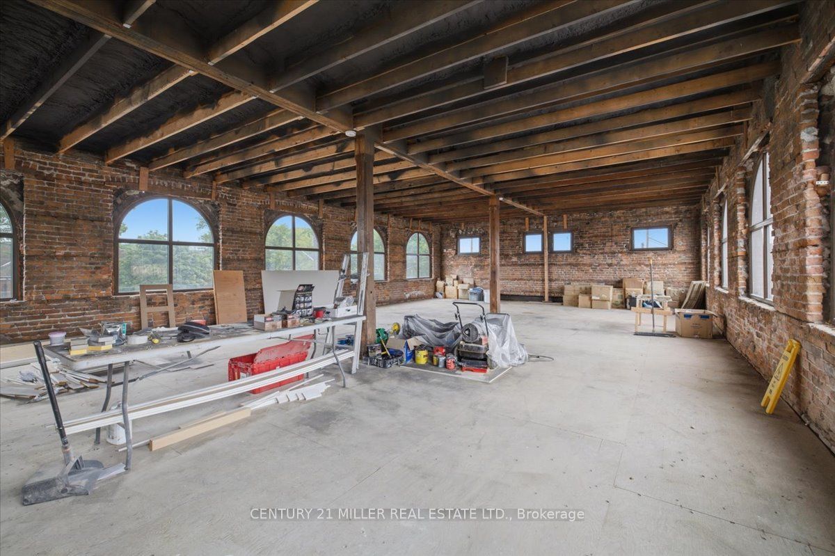 11 Wadsworth Street Property Photo 30