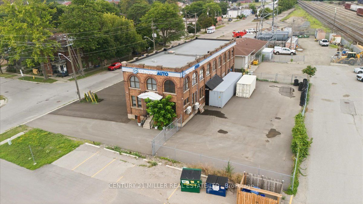 11 Wadsworth Street Property Photo 40