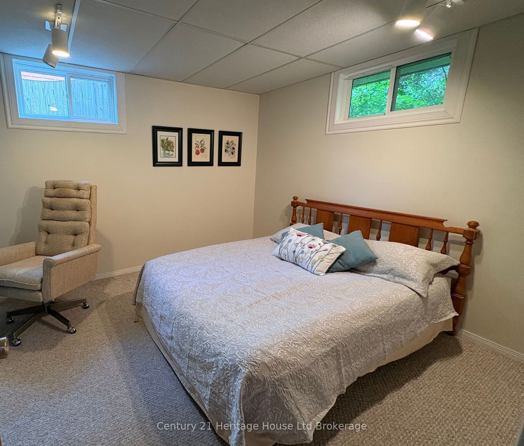 812 Hughson Street Property Photo 33