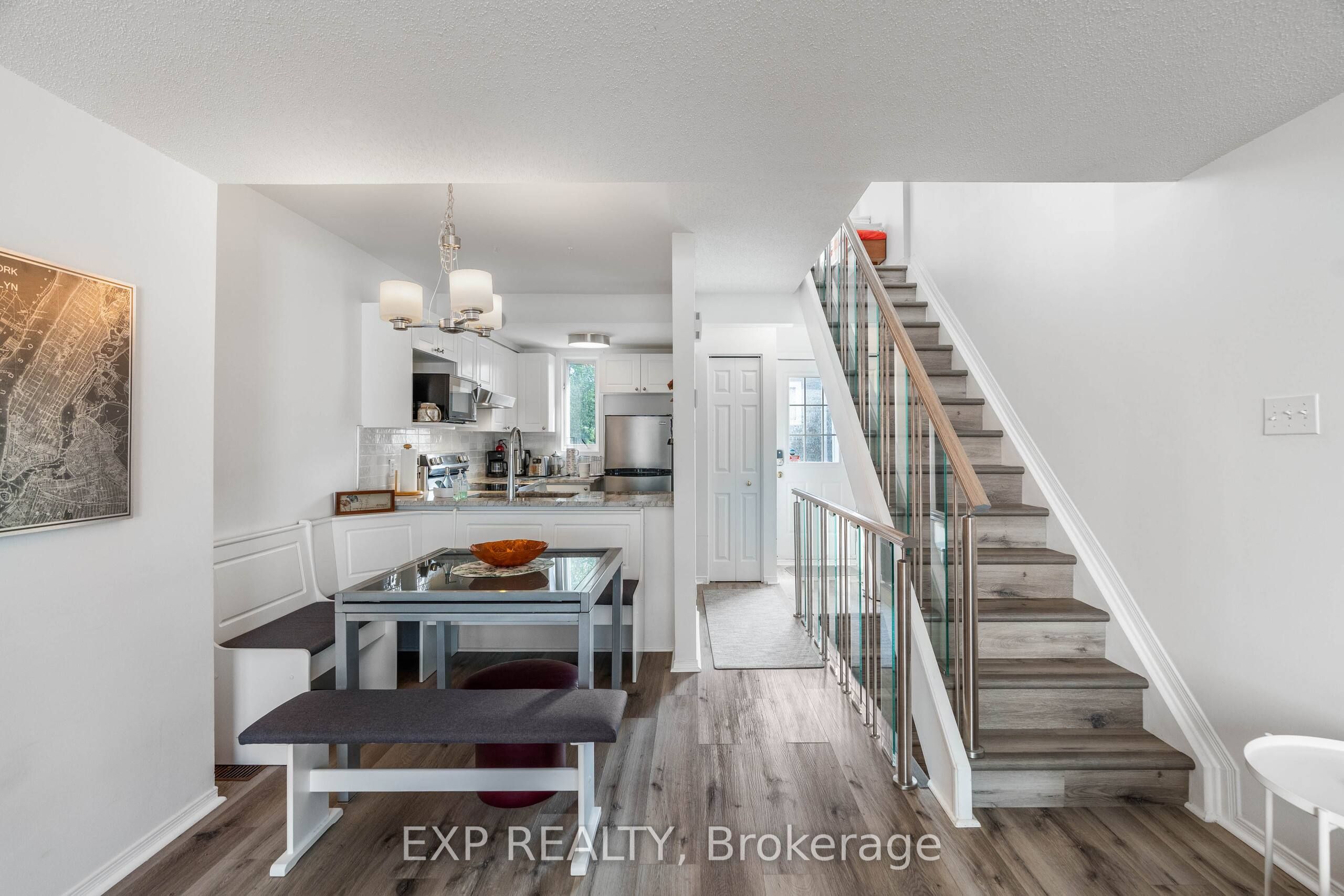 166 Forward Avenue Property Photo 10