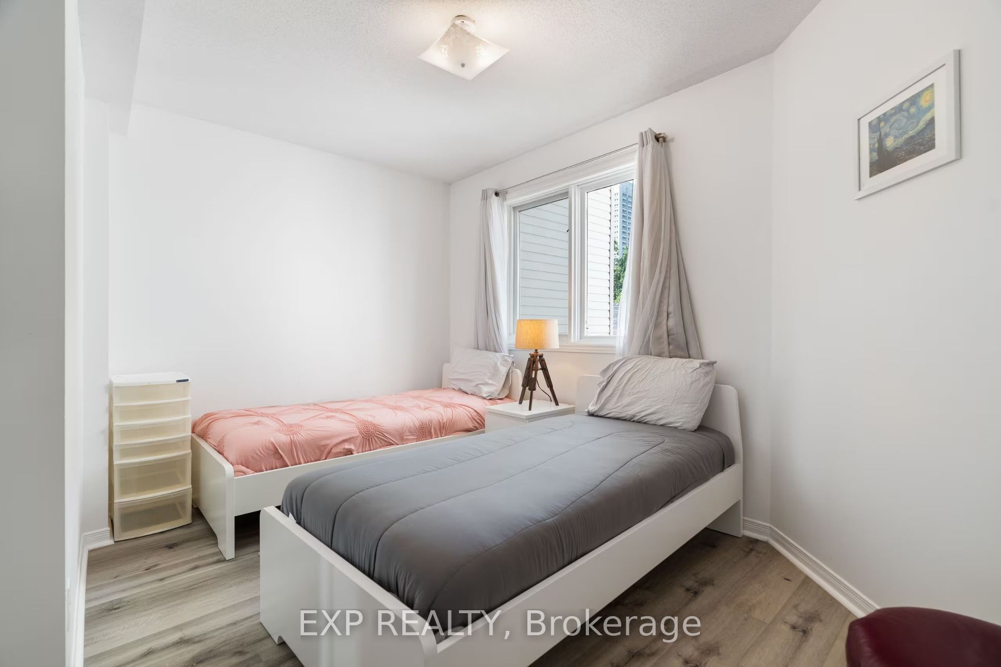 166 Forward Avenue Property Photo 18