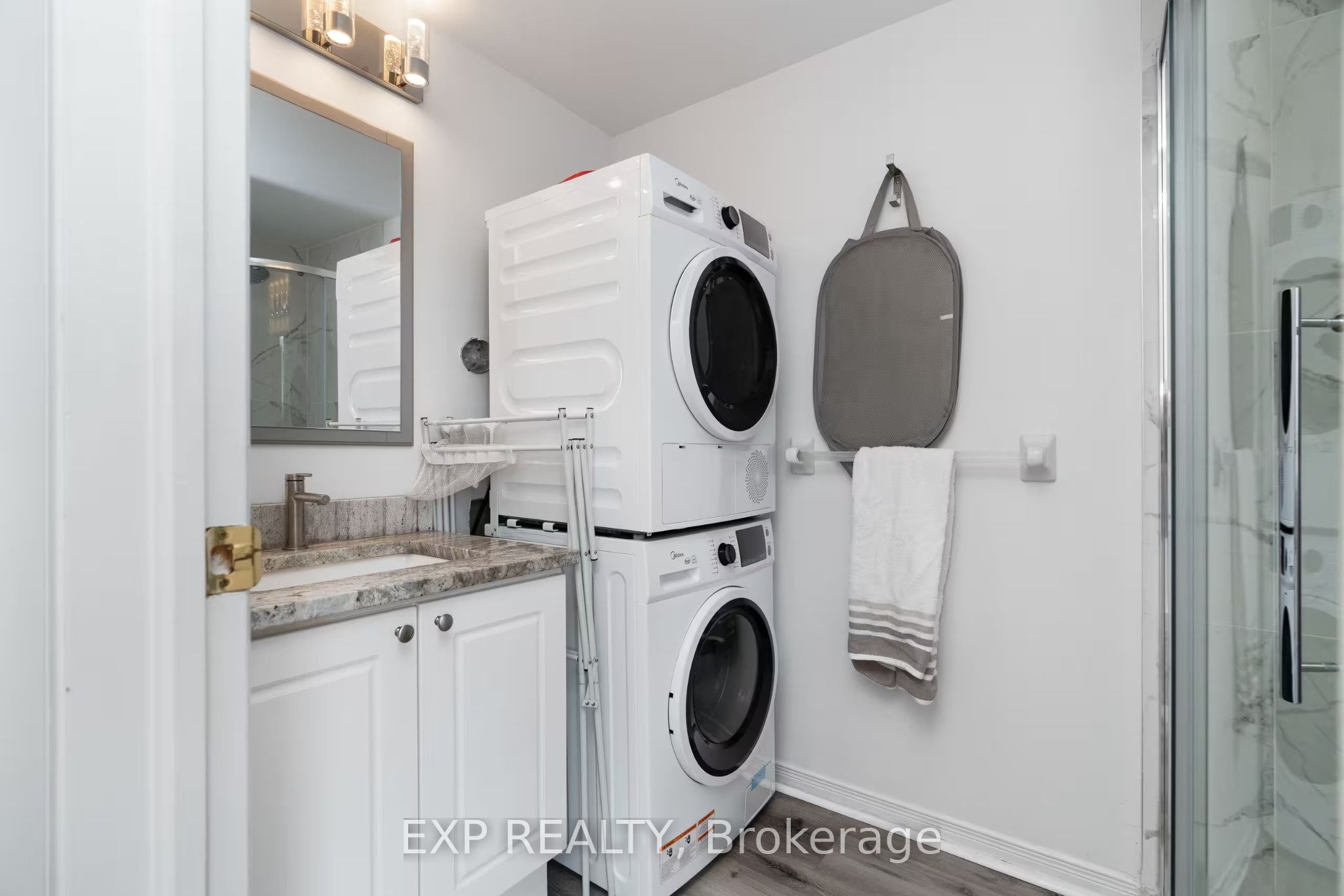 166 Forward Avenue Property Photo 19