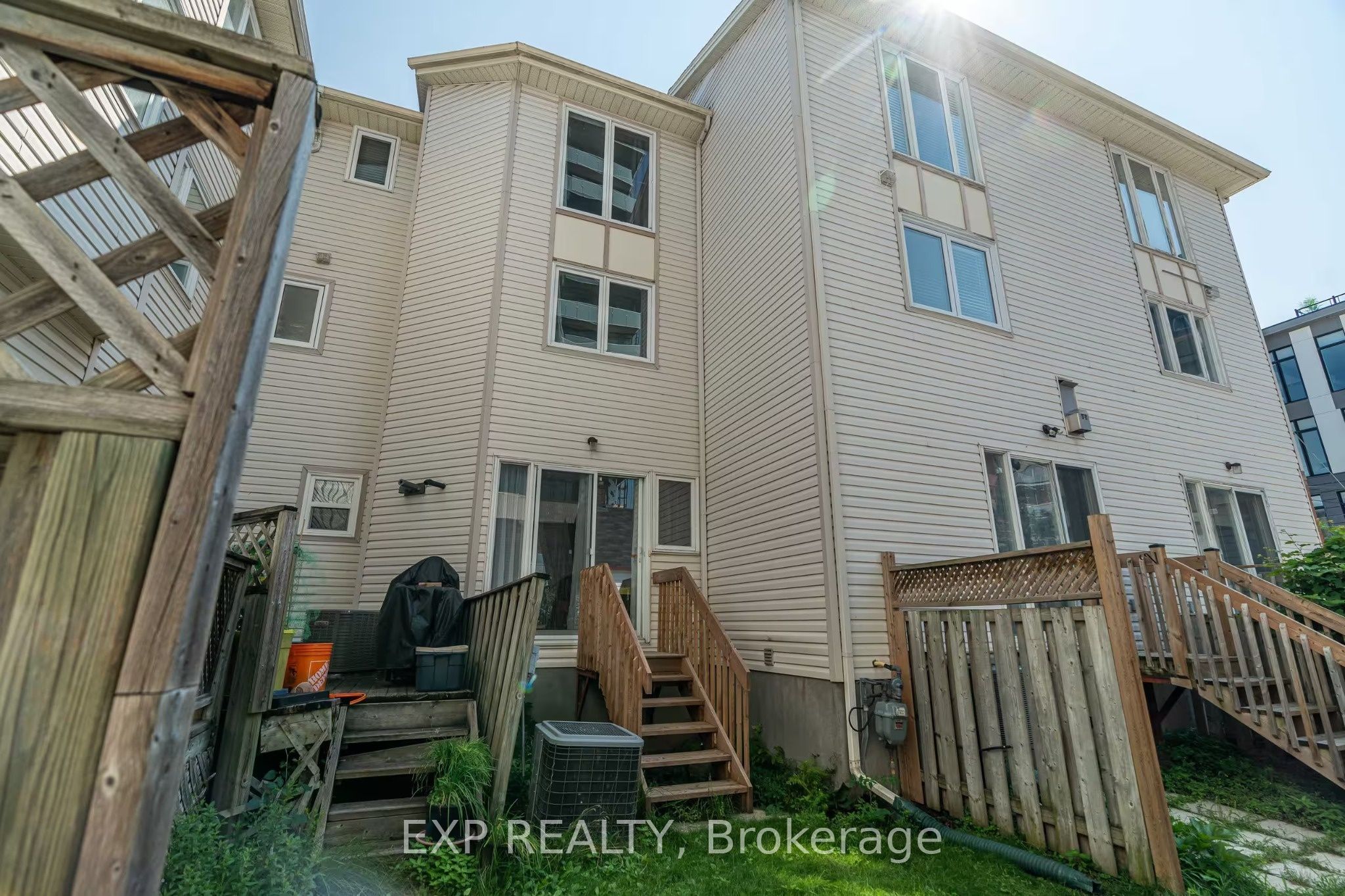 166 Forward Avenue Property Photo 29