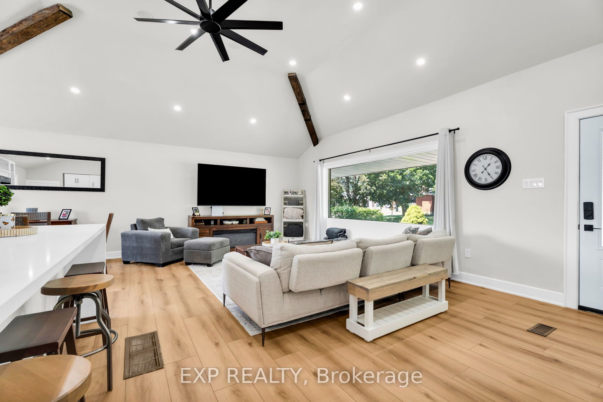 19 Woodman Drive Property Photo 17