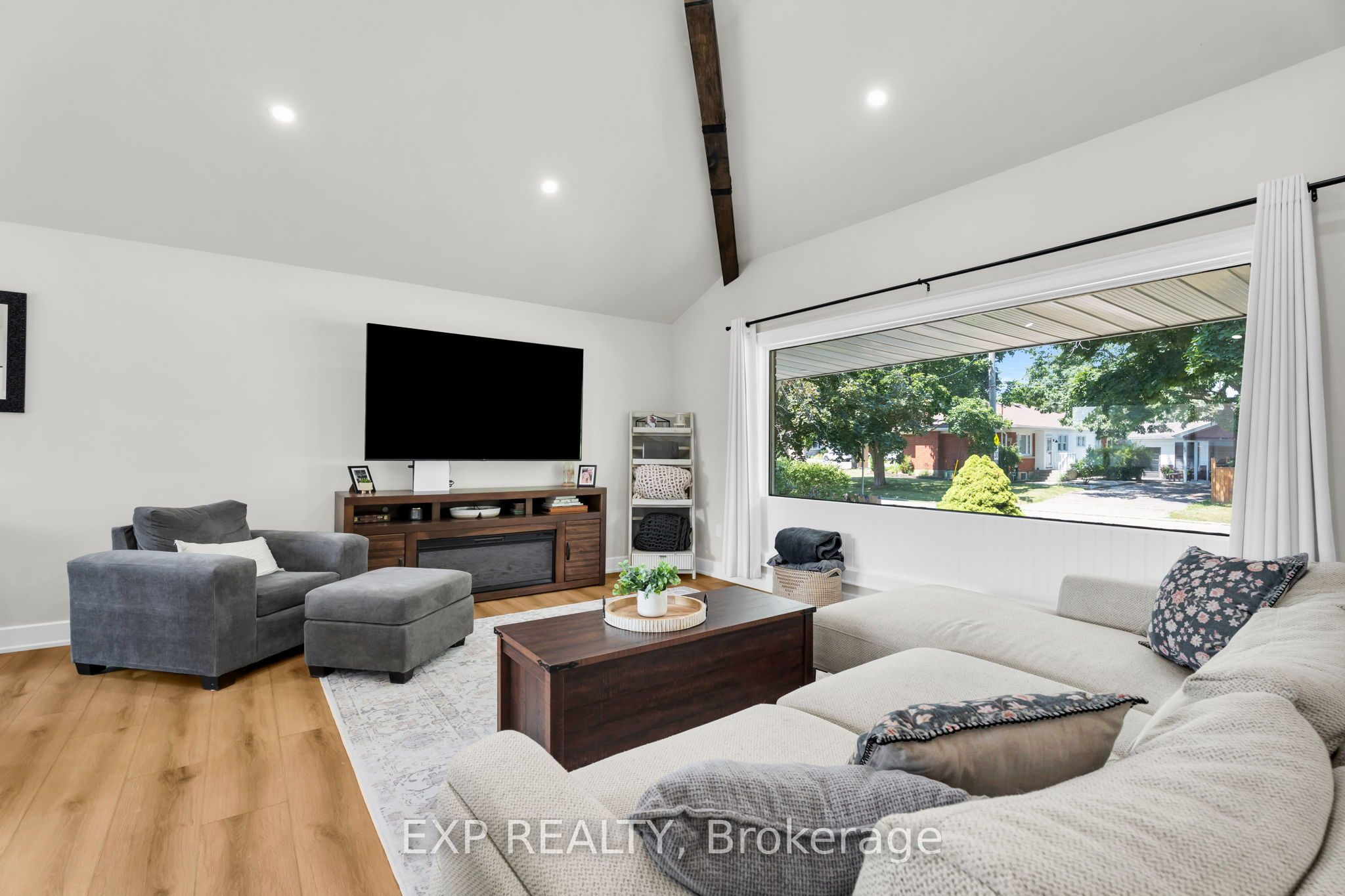 19 Woodman Drive Property Photo 18