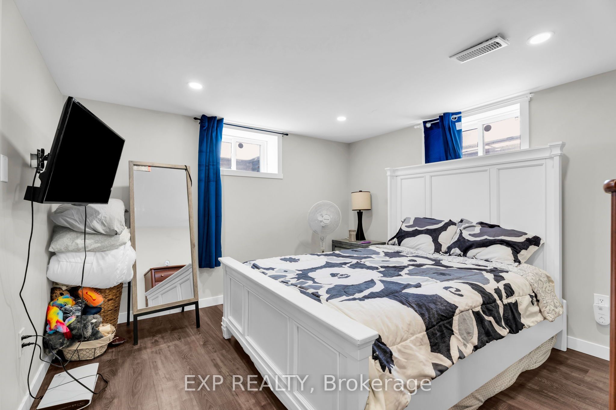19 Woodman Drive Property Photo 34