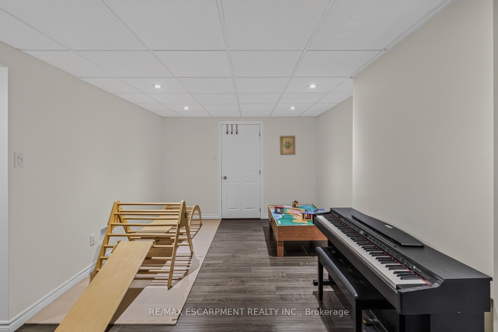 66 Paling Court Property Photo 33
