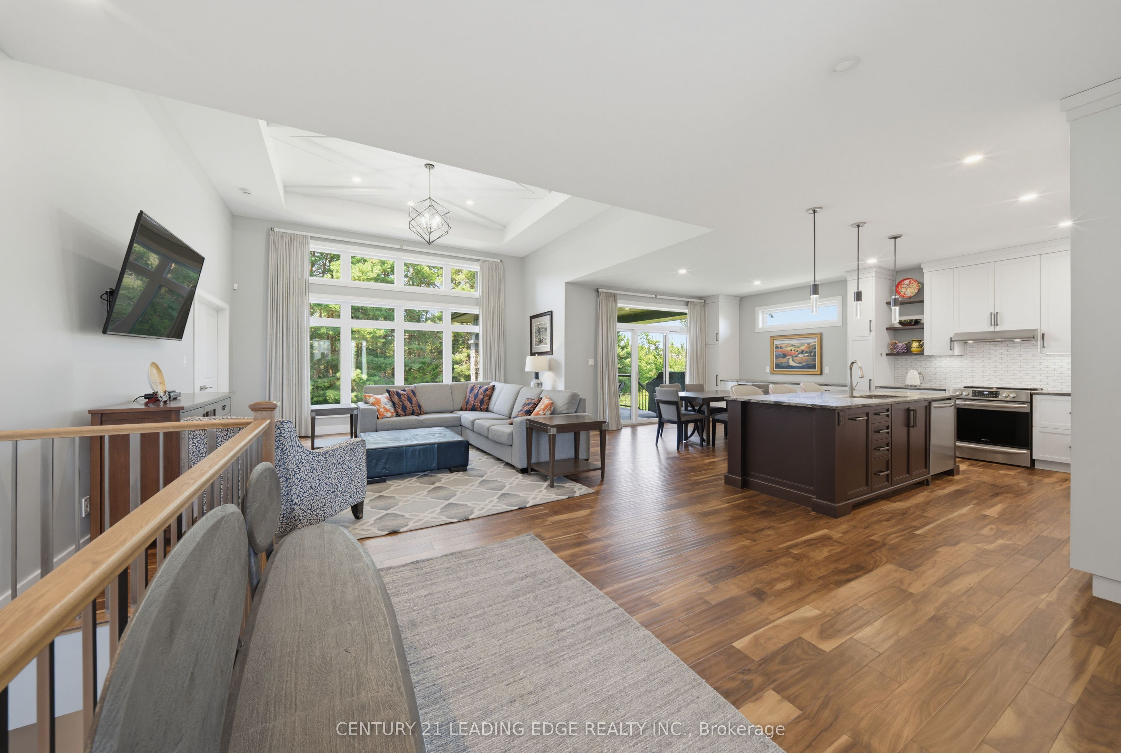 9 Leaside Street Property Photo 14