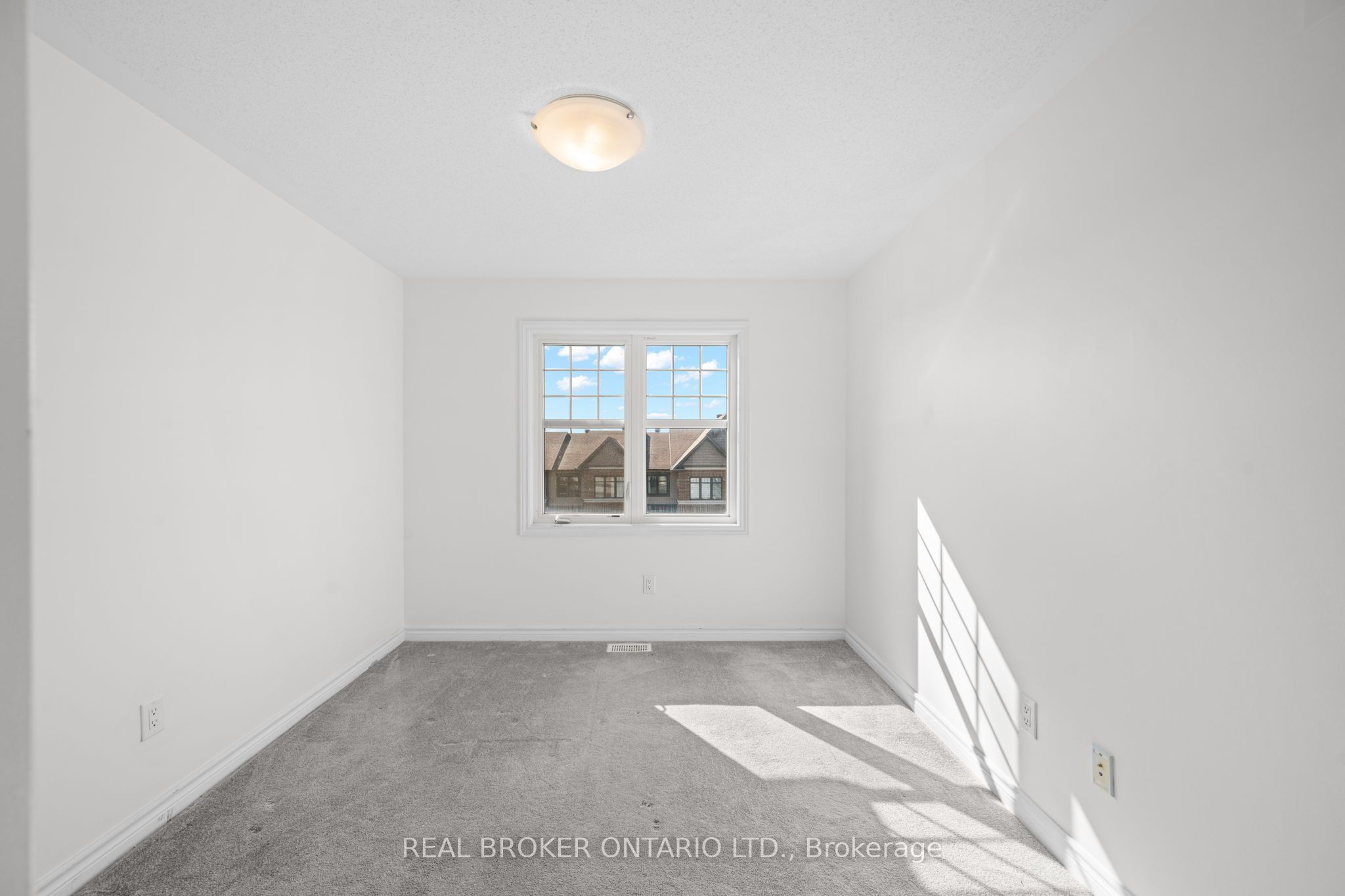 66 Fallengale Crescent Property Photo 21