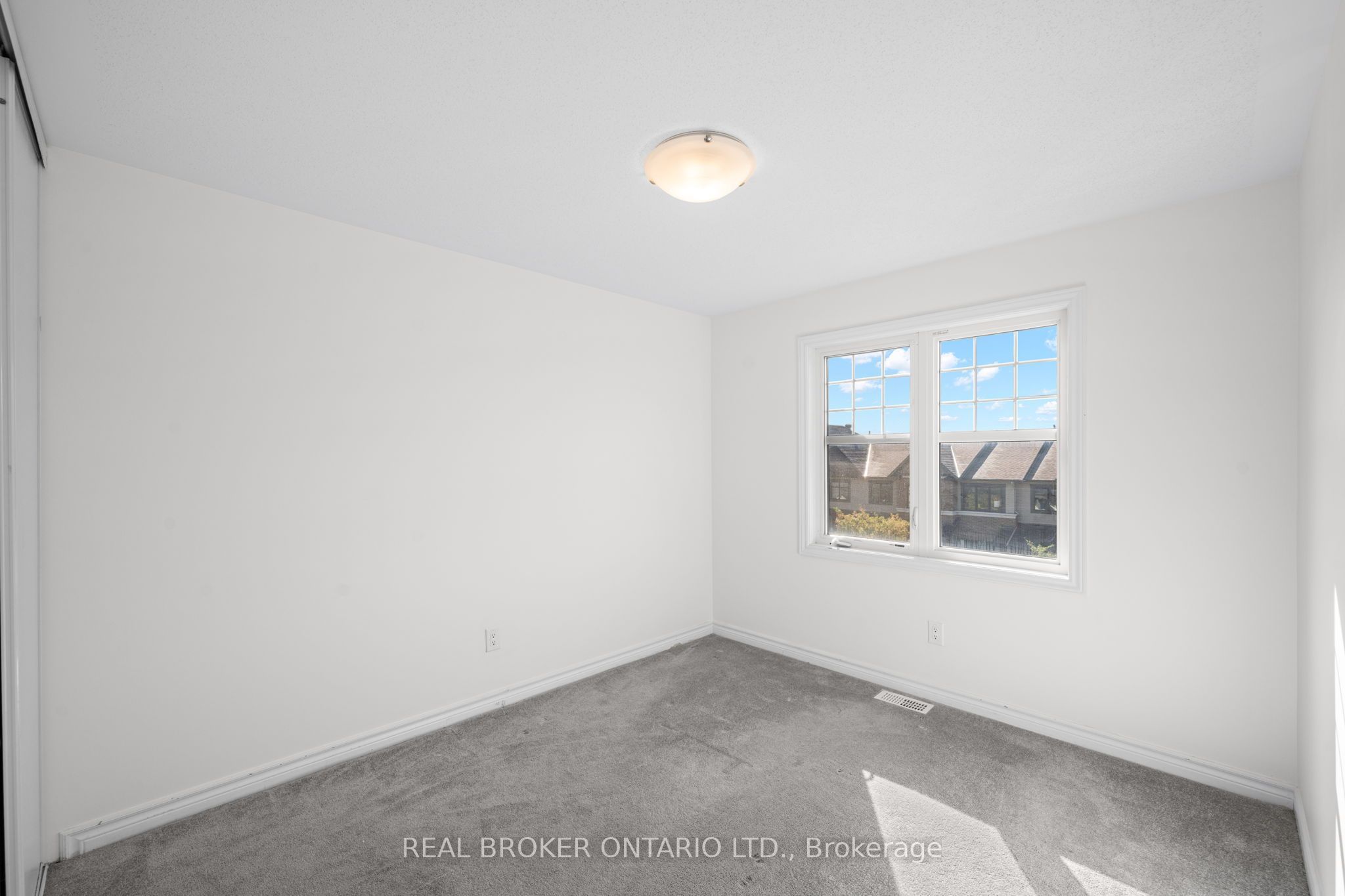 66 Fallengale Crescent Property Photo 22