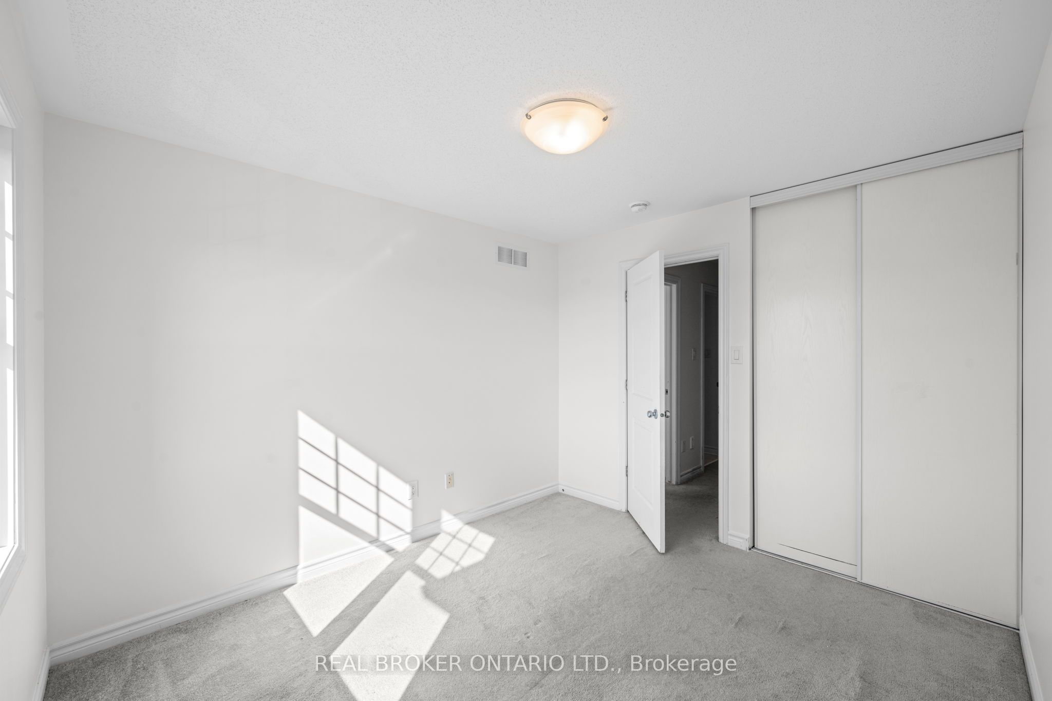 66 Fallengale Crescent Property Photo 23