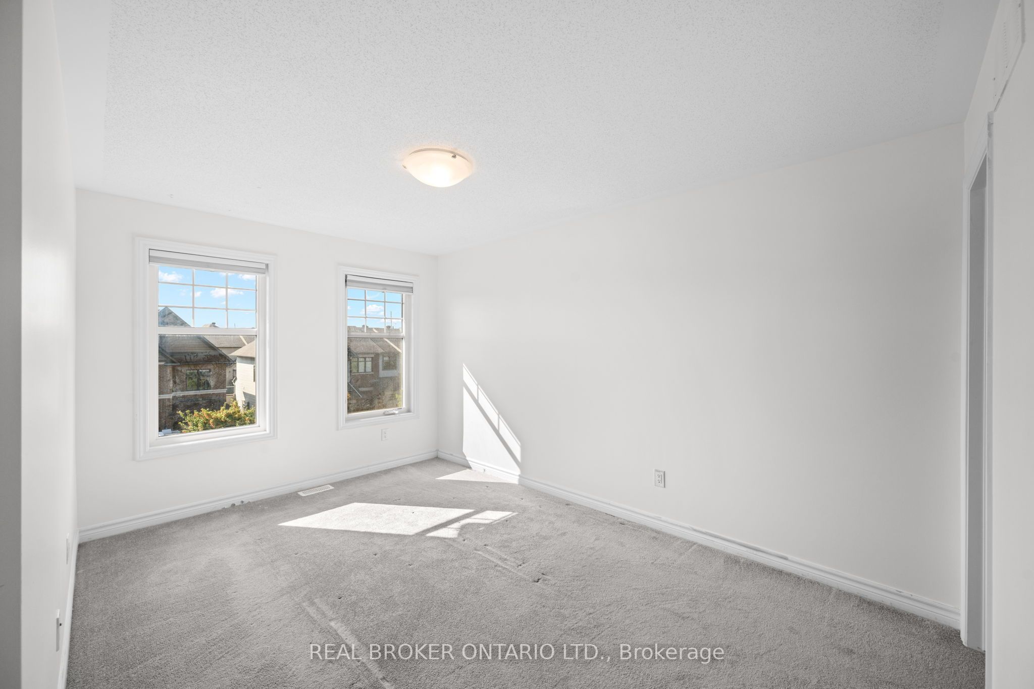 66 Fallengale Crescent Property Photo 24