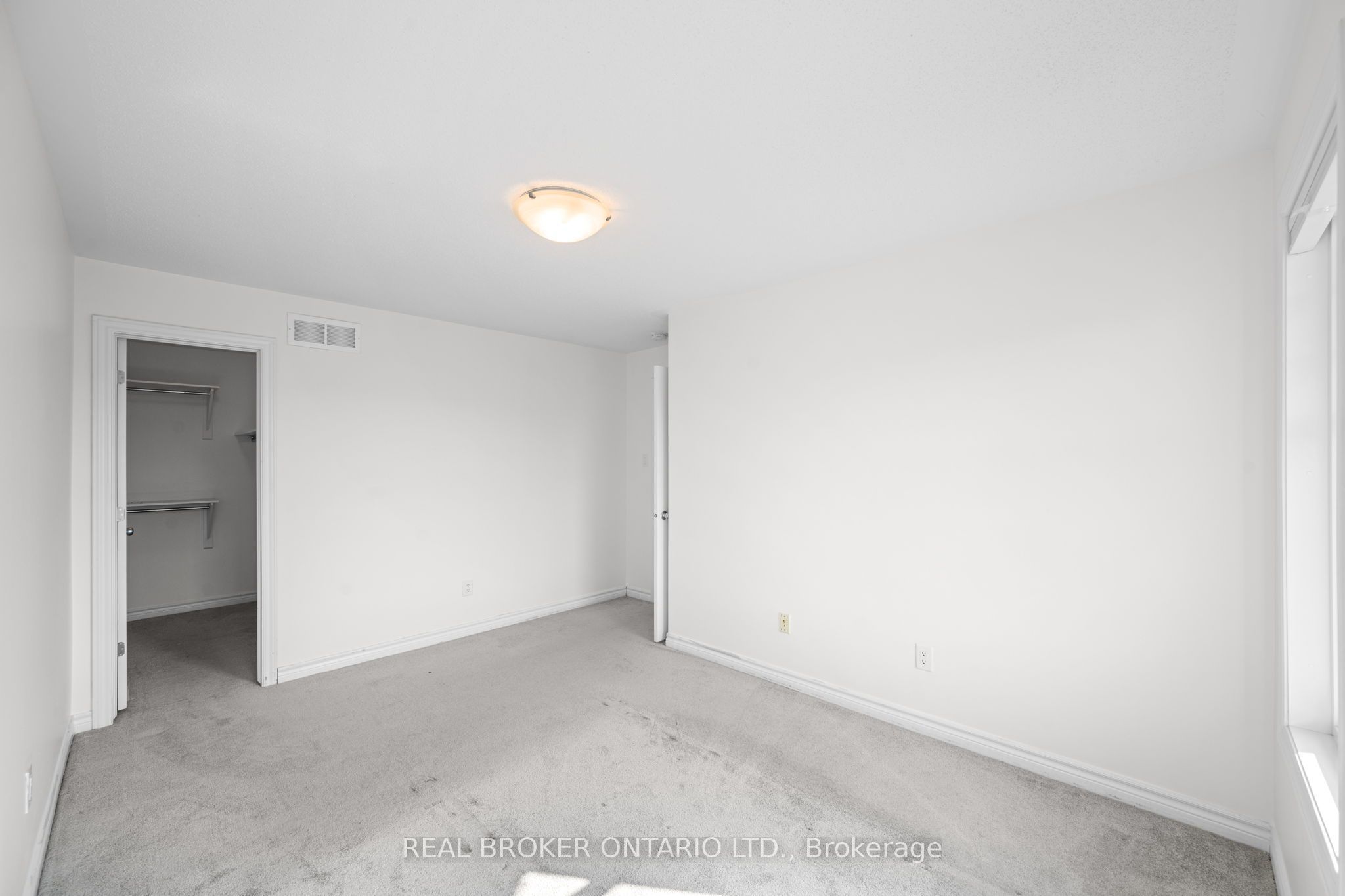 66 Fallengale Crescent Property Photo 25