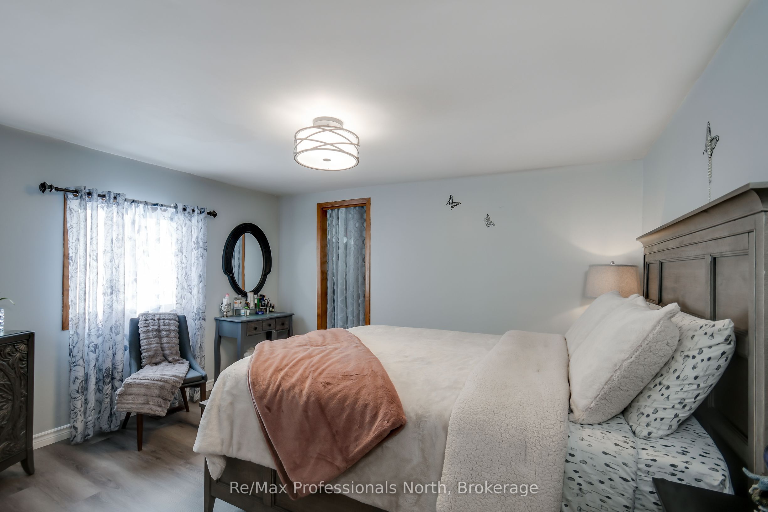 1017 Barlochan Road Property Photo 33