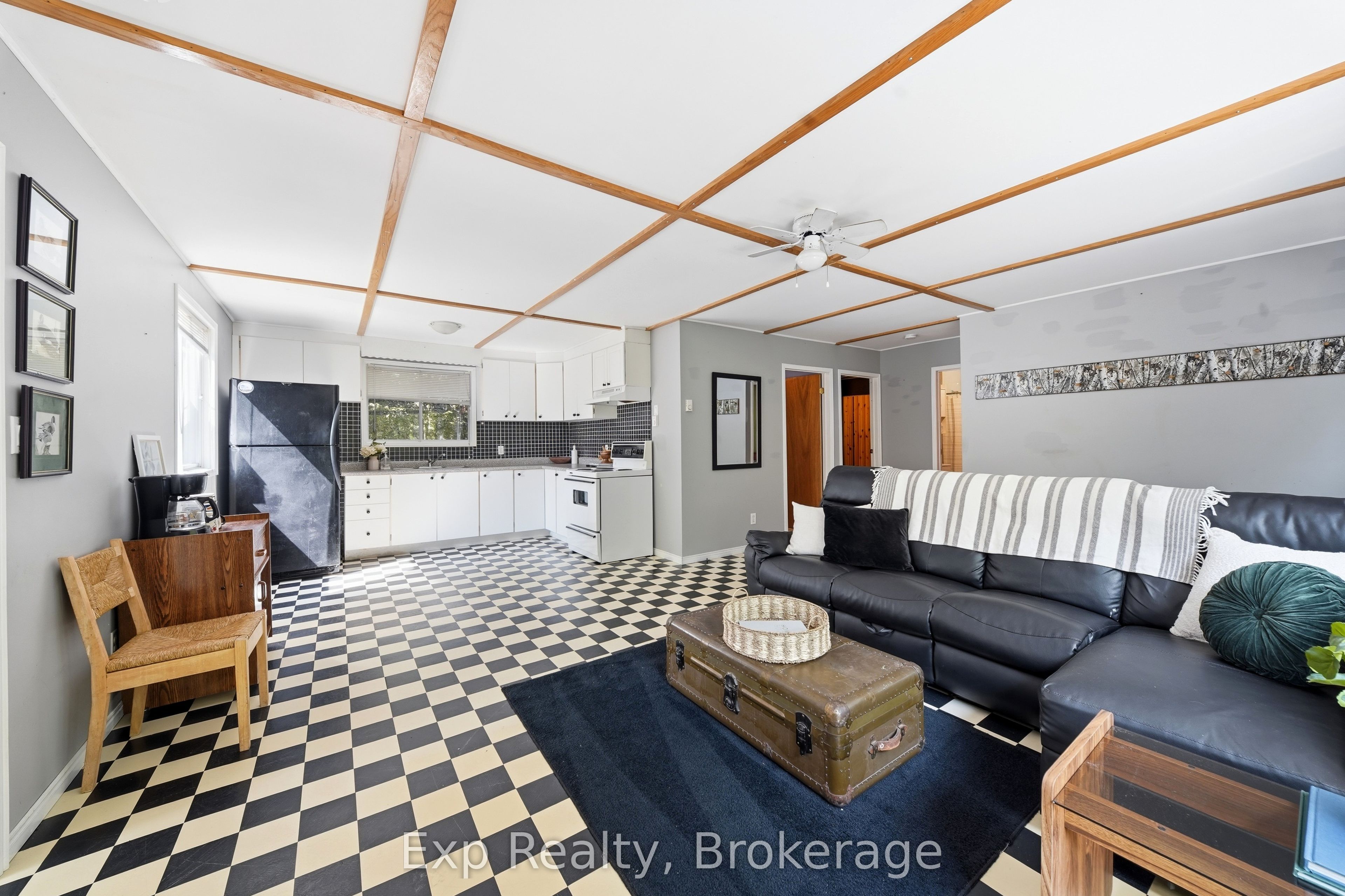 5164 Arden Road Property Photo 15