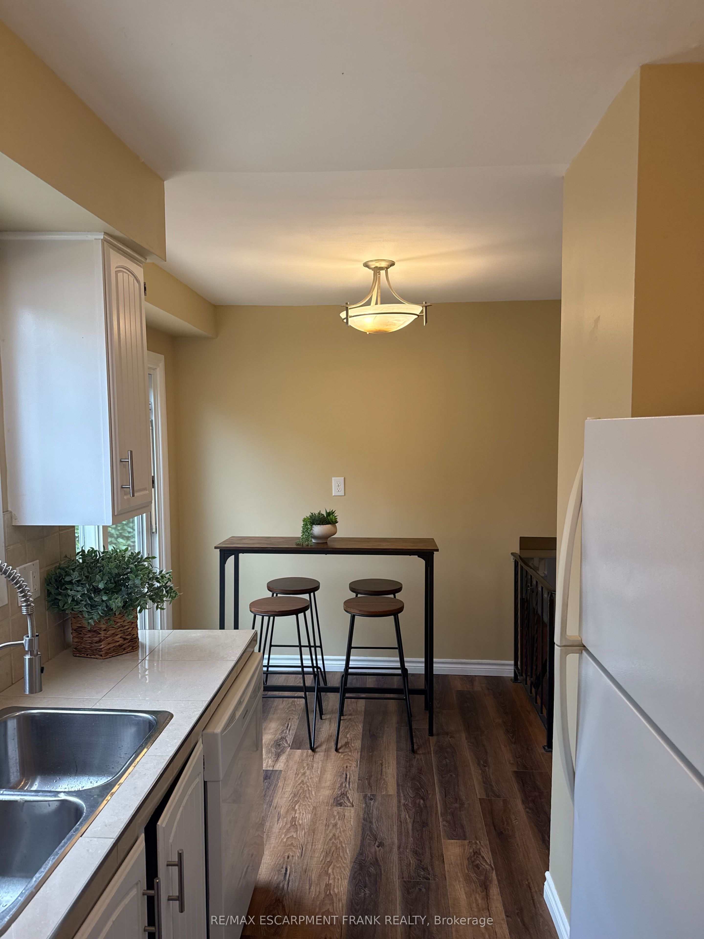 94 Wendover Drive Property Photo 17