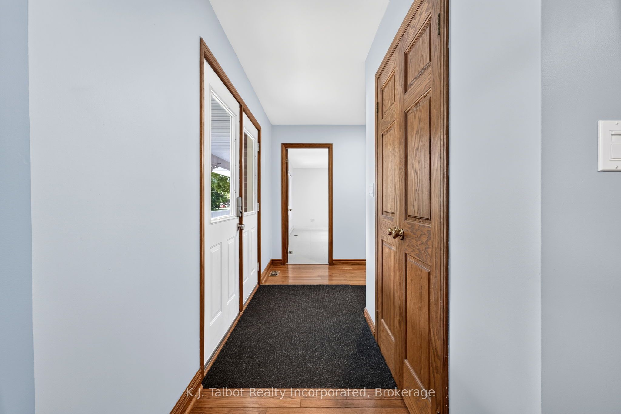 4 John Avenue Property Photo 6