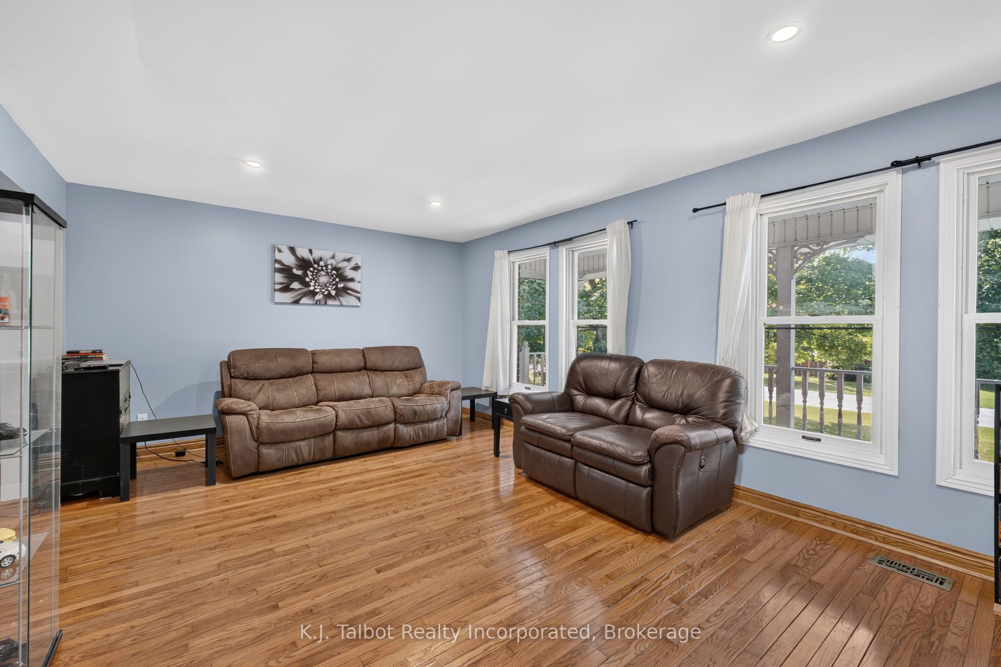 4 John Avenue Property Photo 8