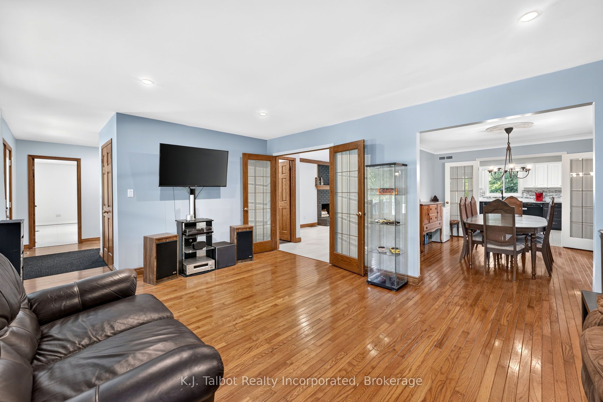 4 John Avenue Property Photo 10