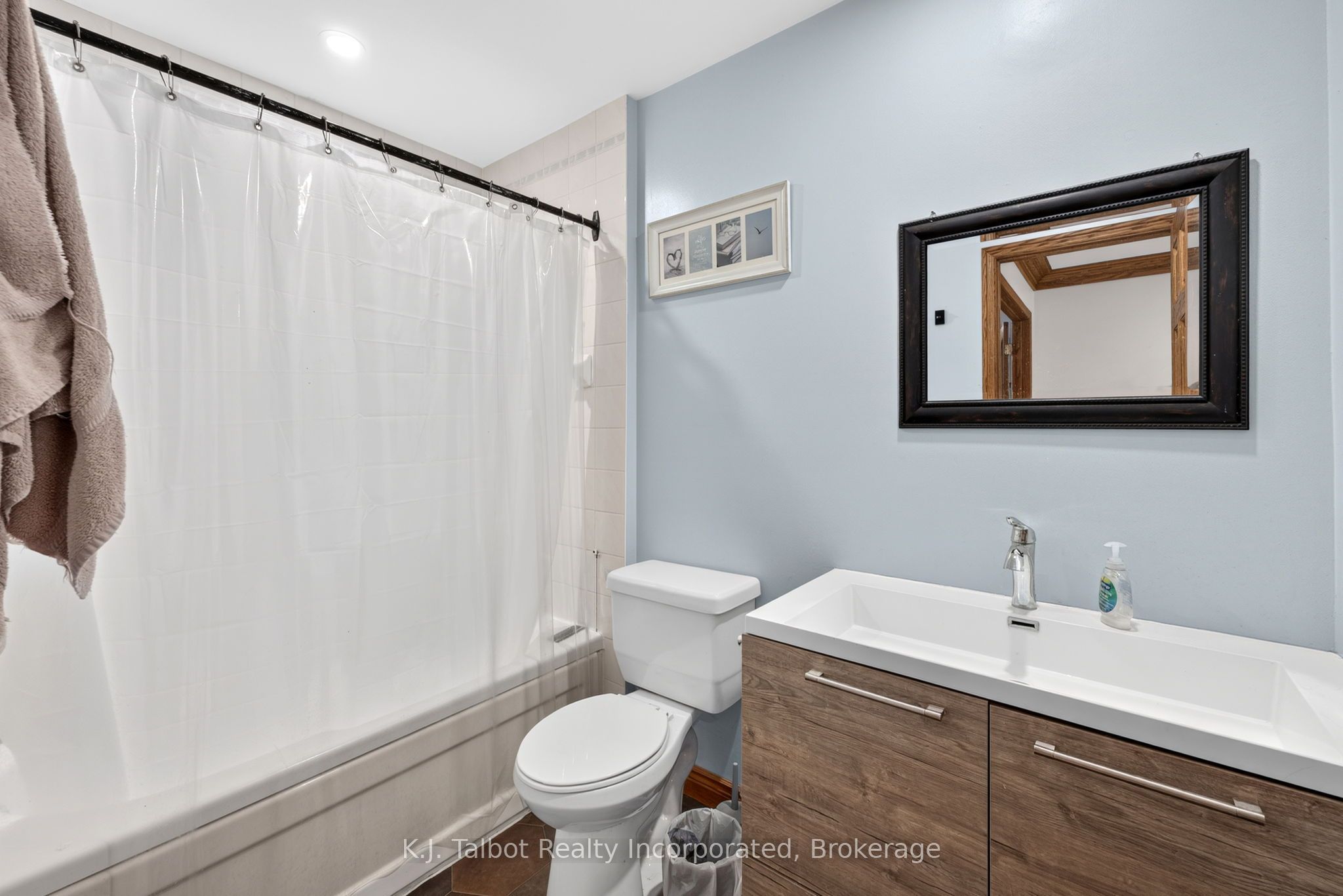 4 John Avenue Property Photo 19