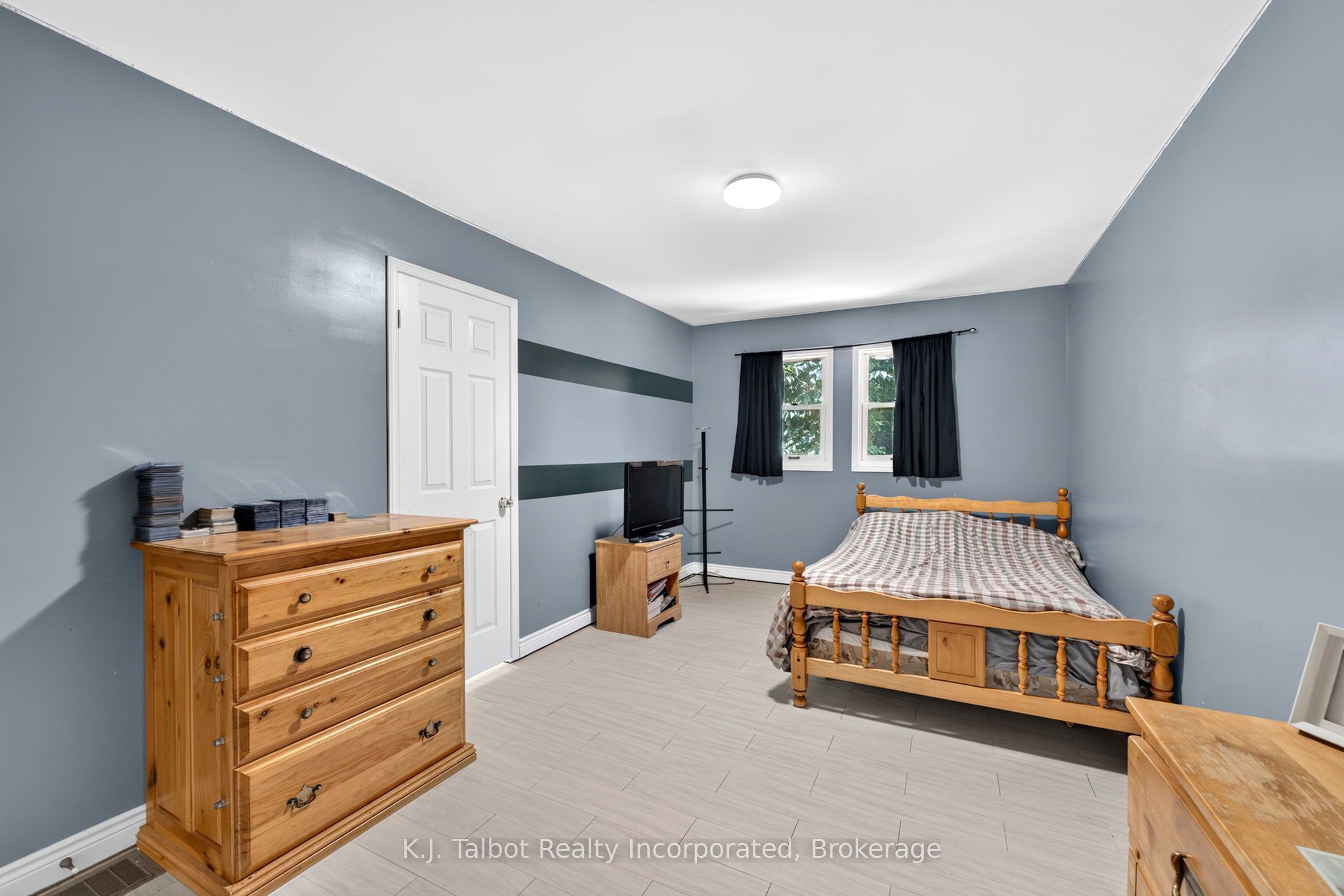 4 John Avenue Property Photo 23