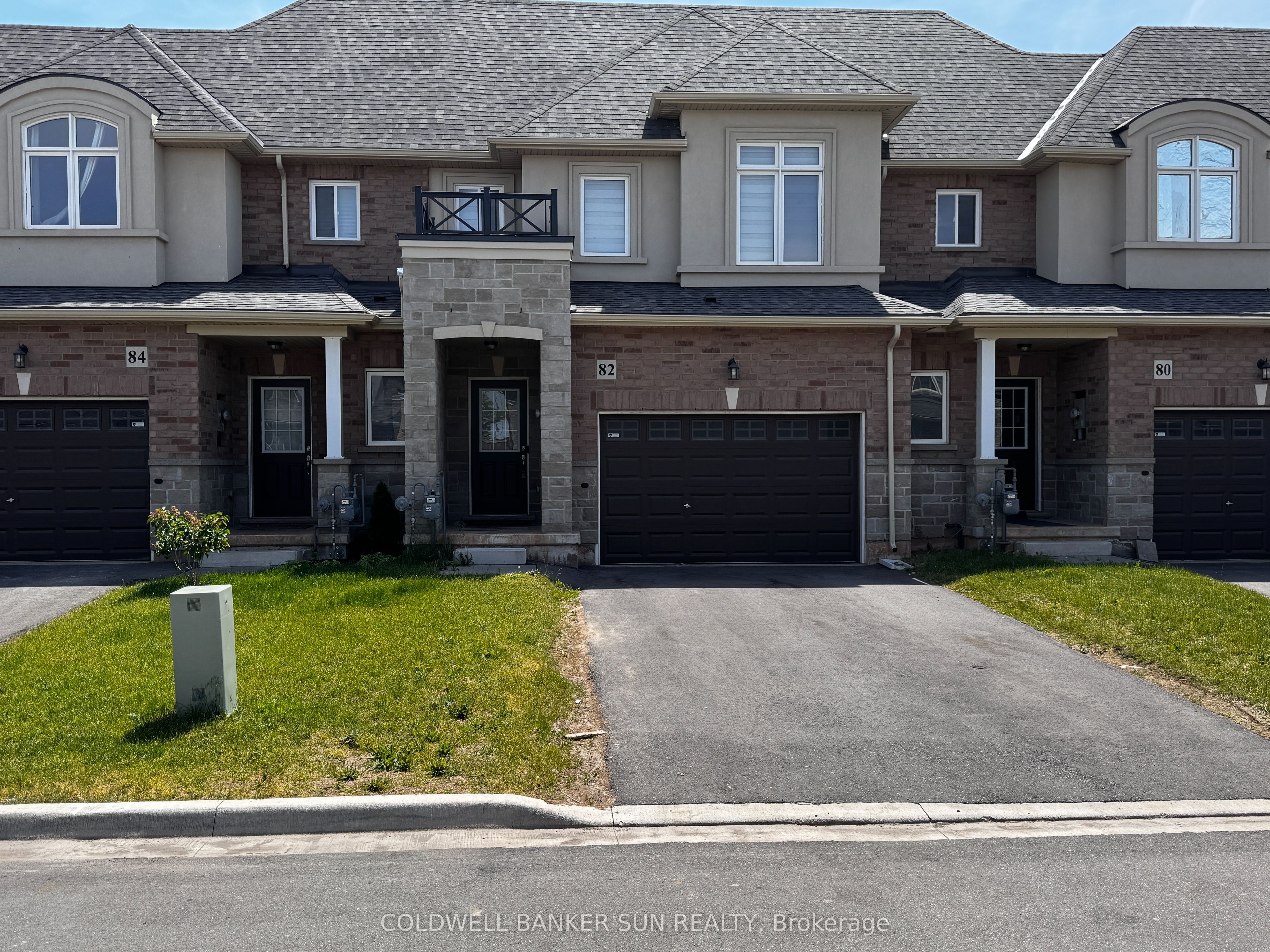 82 Pinot Crescent Property Photo 1