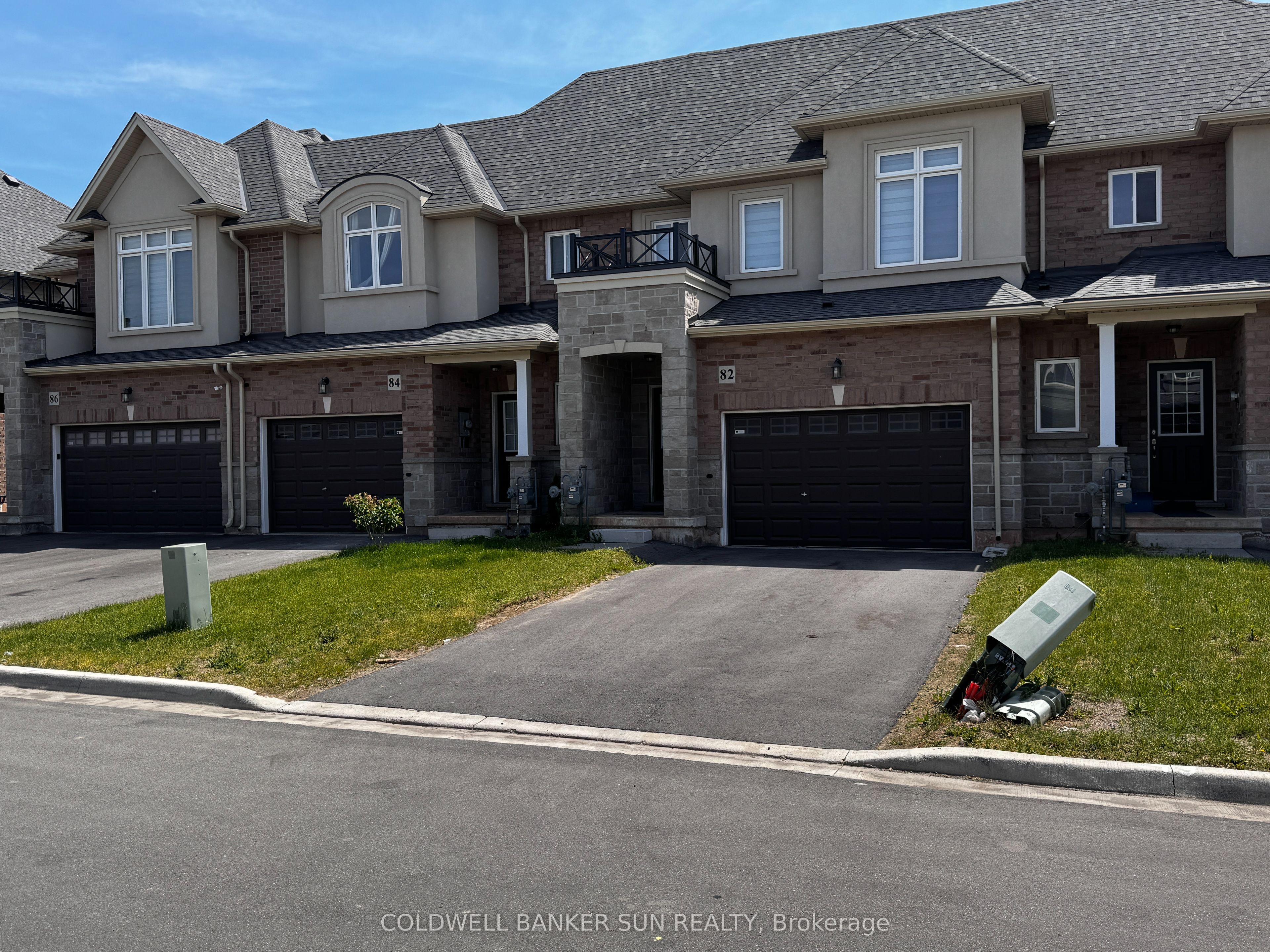 82 Pinot Crescent Property Photo 2