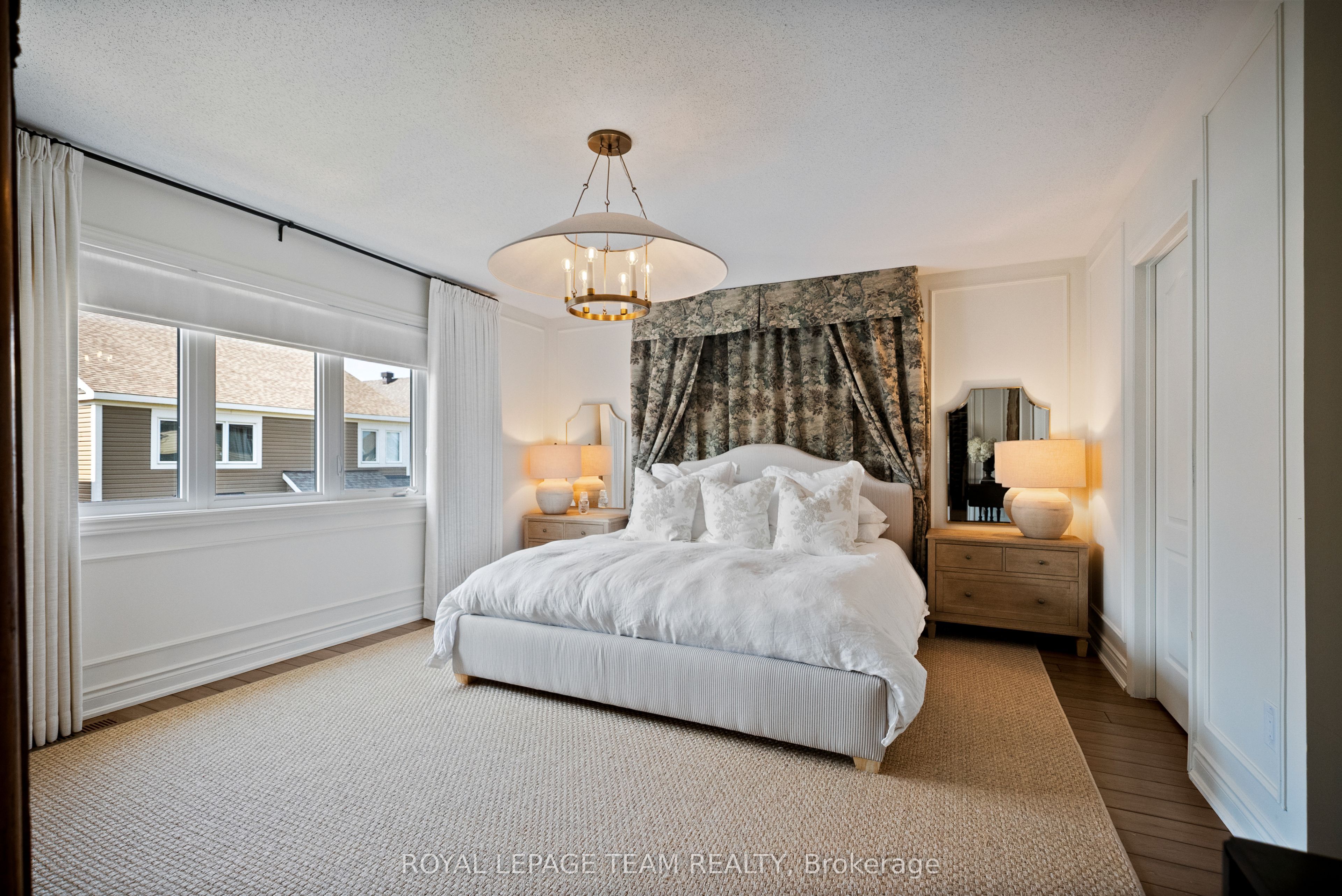 4865 Abbott Street E Property Photo 24