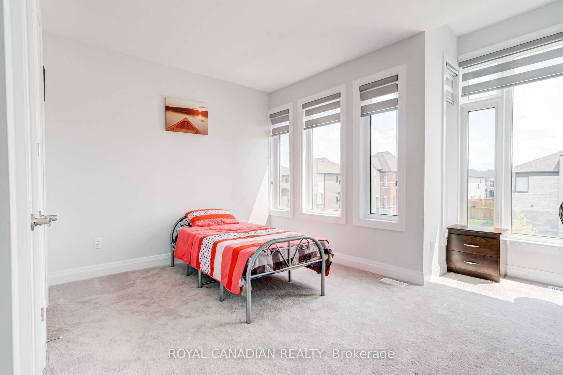 1439 Upper Thames Drive Property Photo 34
